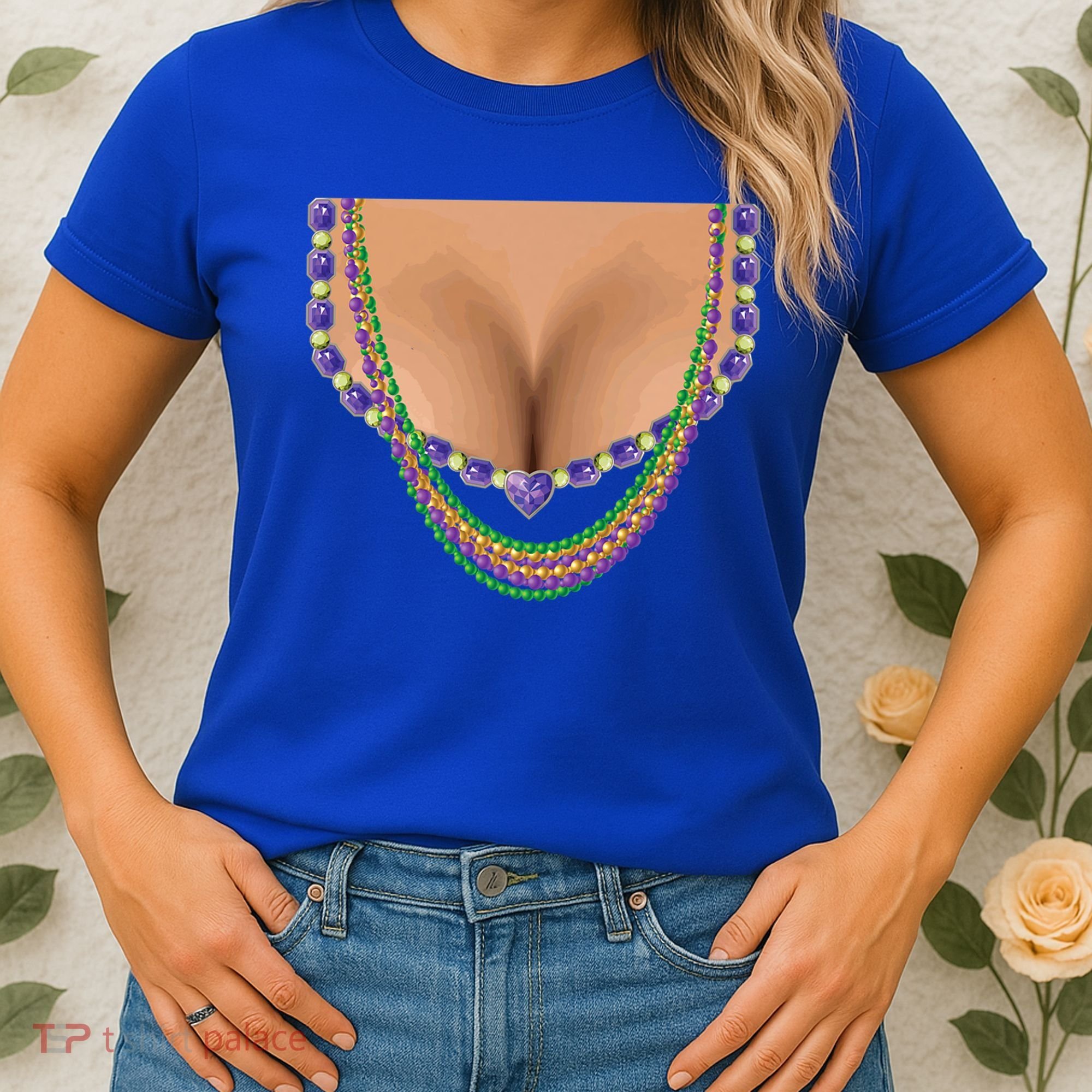 Mardi Gras Funny Gift Busty Beads Boobs New Orleans Costume Gift Women's T-Shirt