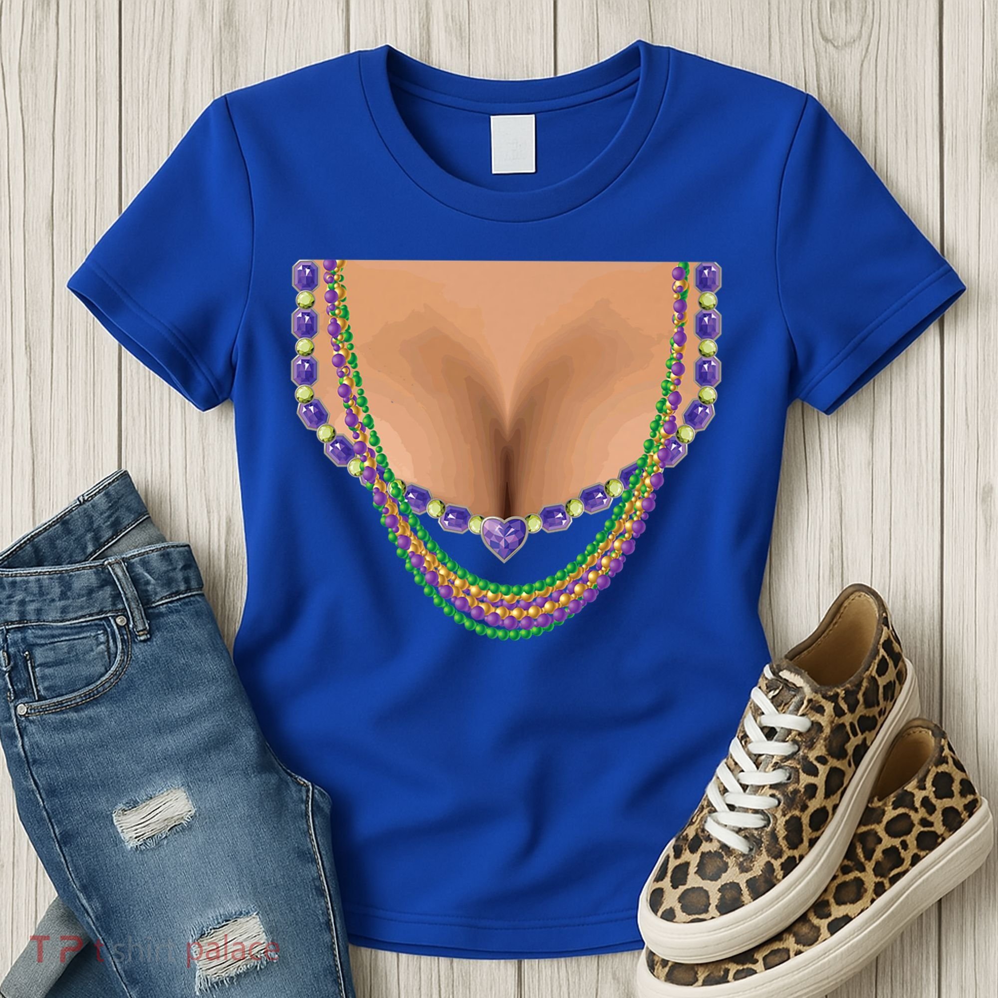 Mardi Gras Funny Gift Busty Beads Boobs New Orleans Costume Gift Women's T-Shirt