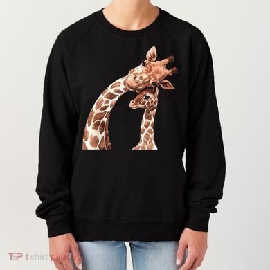 Mama Giraffe Love Gift; Protect Giraffe Gift; Gift Women's Sweatshirt