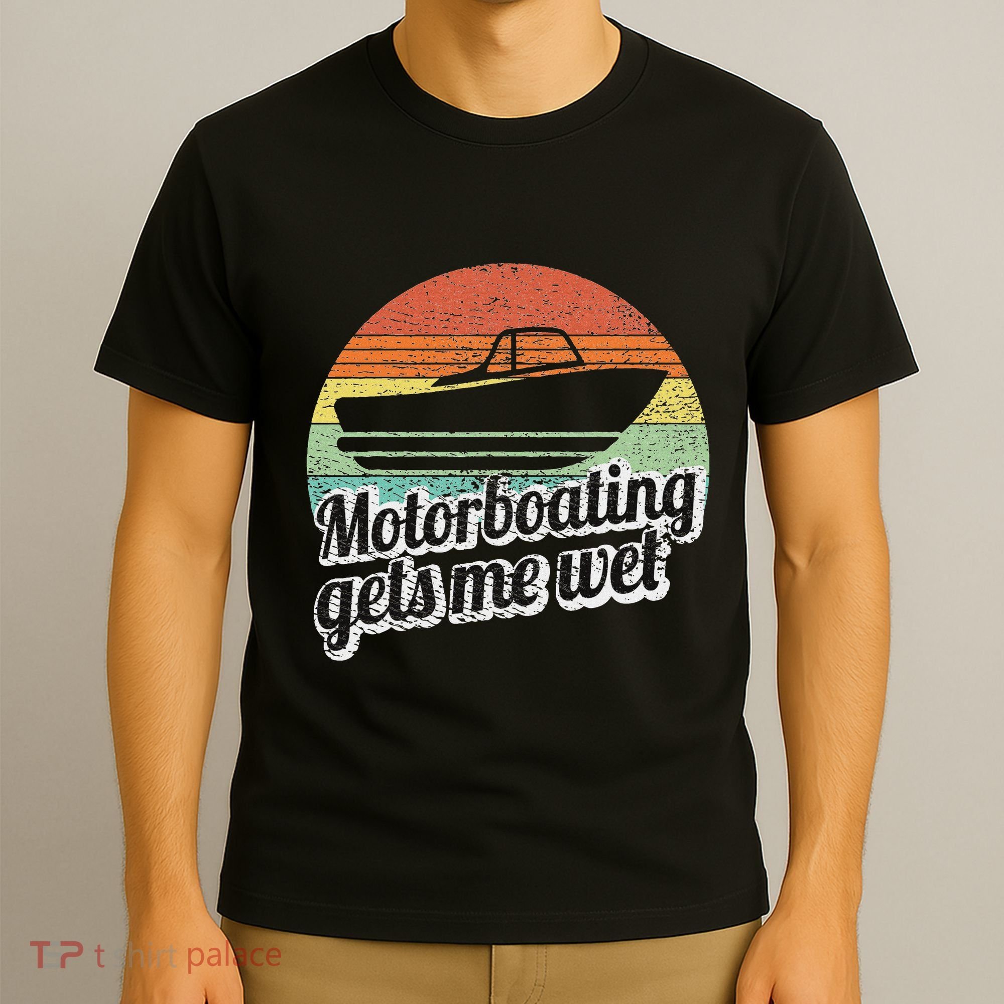 Motorboating Gets Me Wet Women Motor Boat Captain T-Shirt