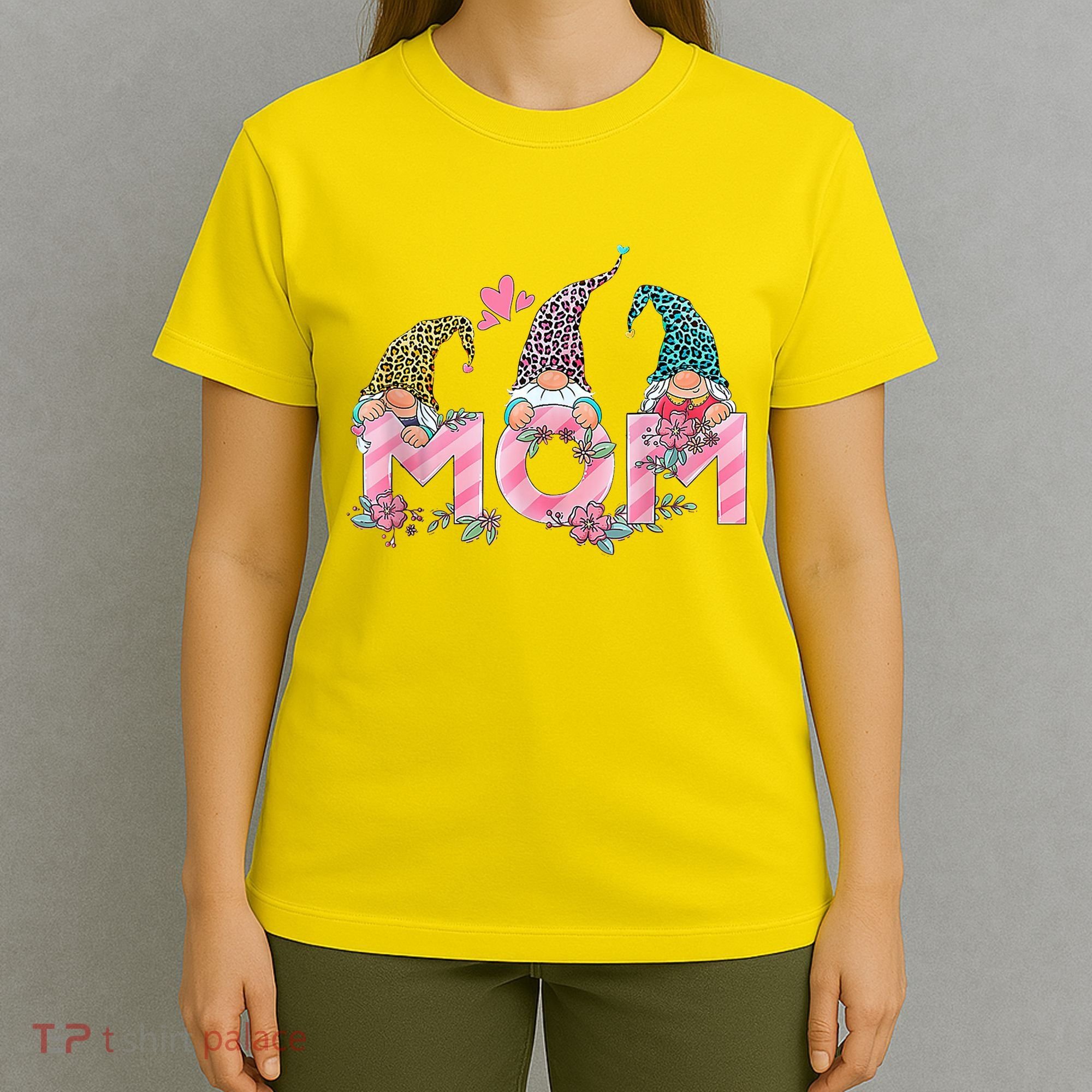 Mom Gnome Mother's Day Cute Gift T-Shirt