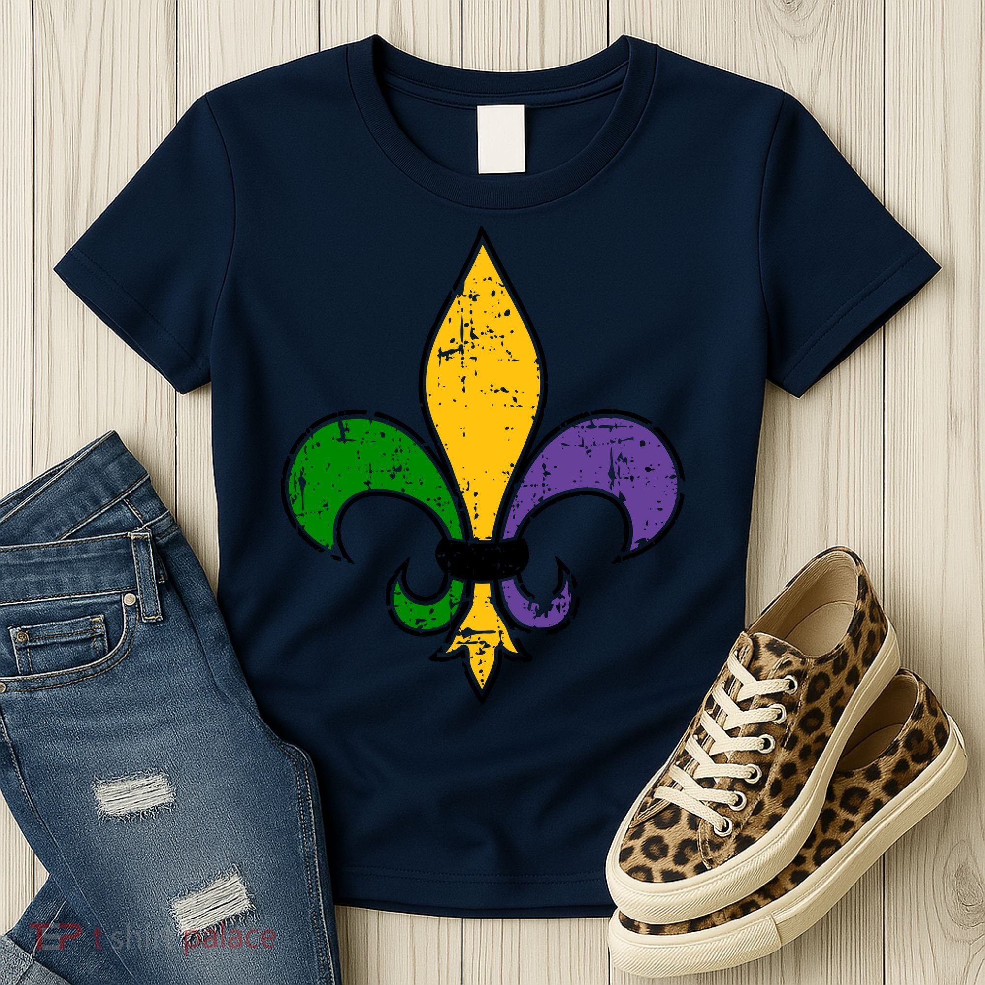 Mardi Gras New Orleans Fleur De Lis Women's T-Shirt