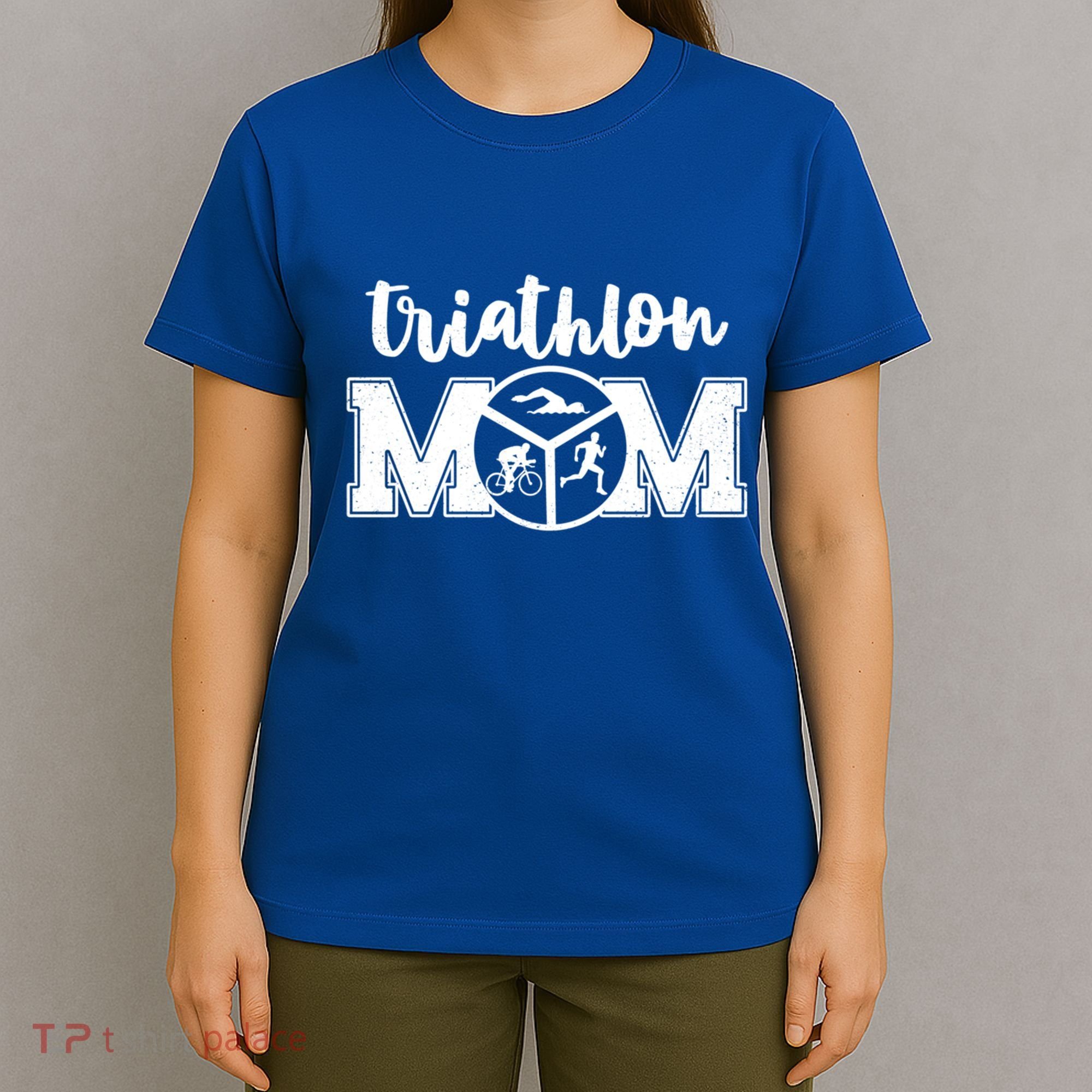 Mom Graphic Run Bike Swim Triathlon Triathlete Sports Cool Gift T-Shirt