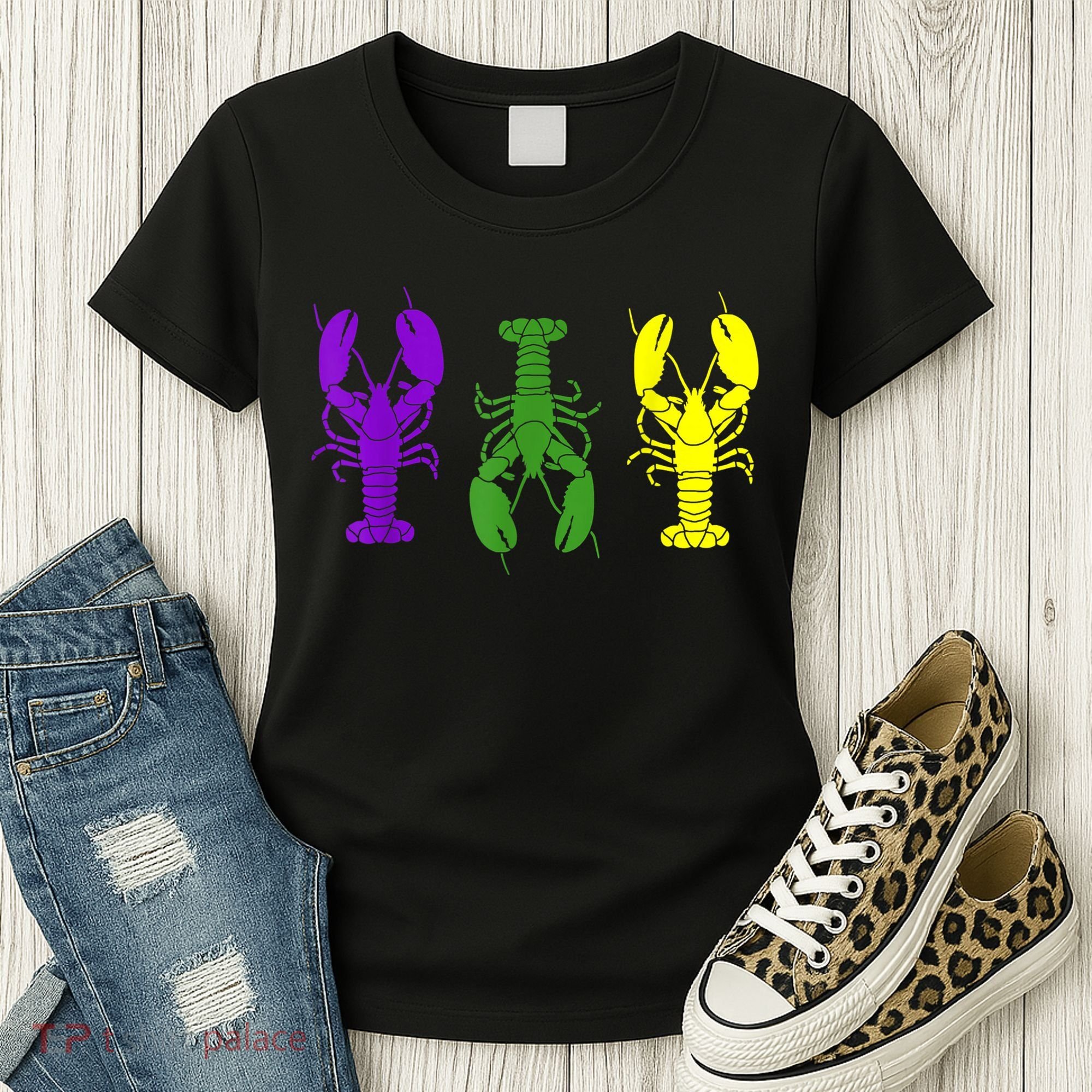 Mardi Gras Shirt, Craw Fish , Mardi Gras Outfit Women's T-Shirt