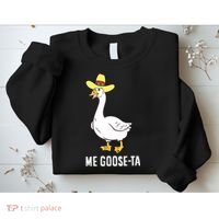 Me Goose Ta Mexican Funny Spanish Goose Pun Sweatshirt thumb 2