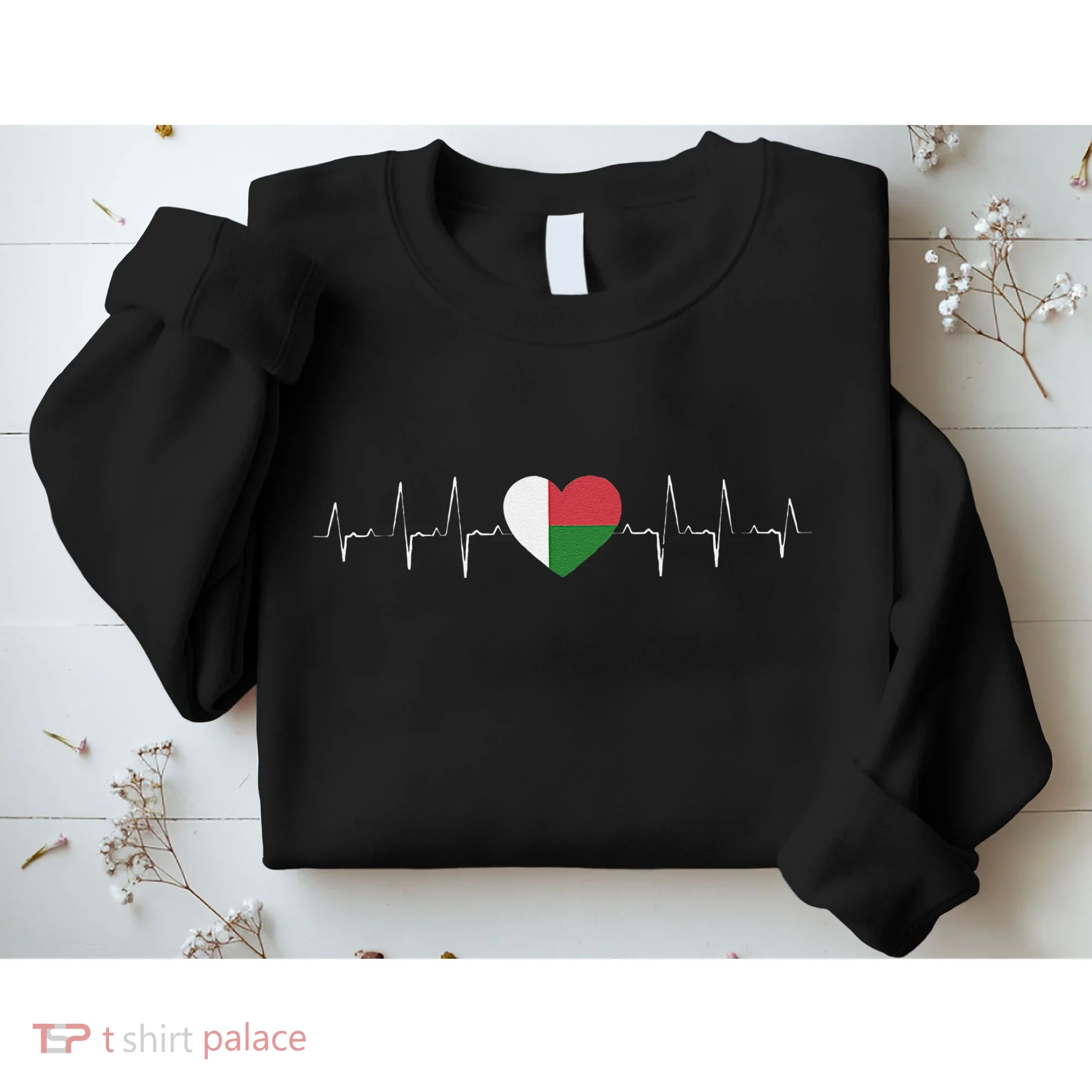Madagascar Heartbeat Flag Sweatshirt