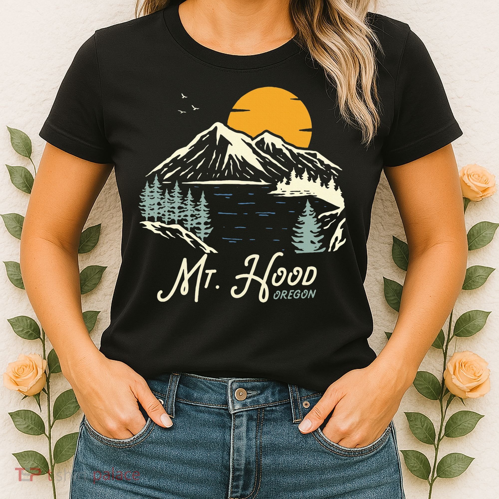 Mount Hood  Hiking & Outdoor Oregon Women's T-Shirt