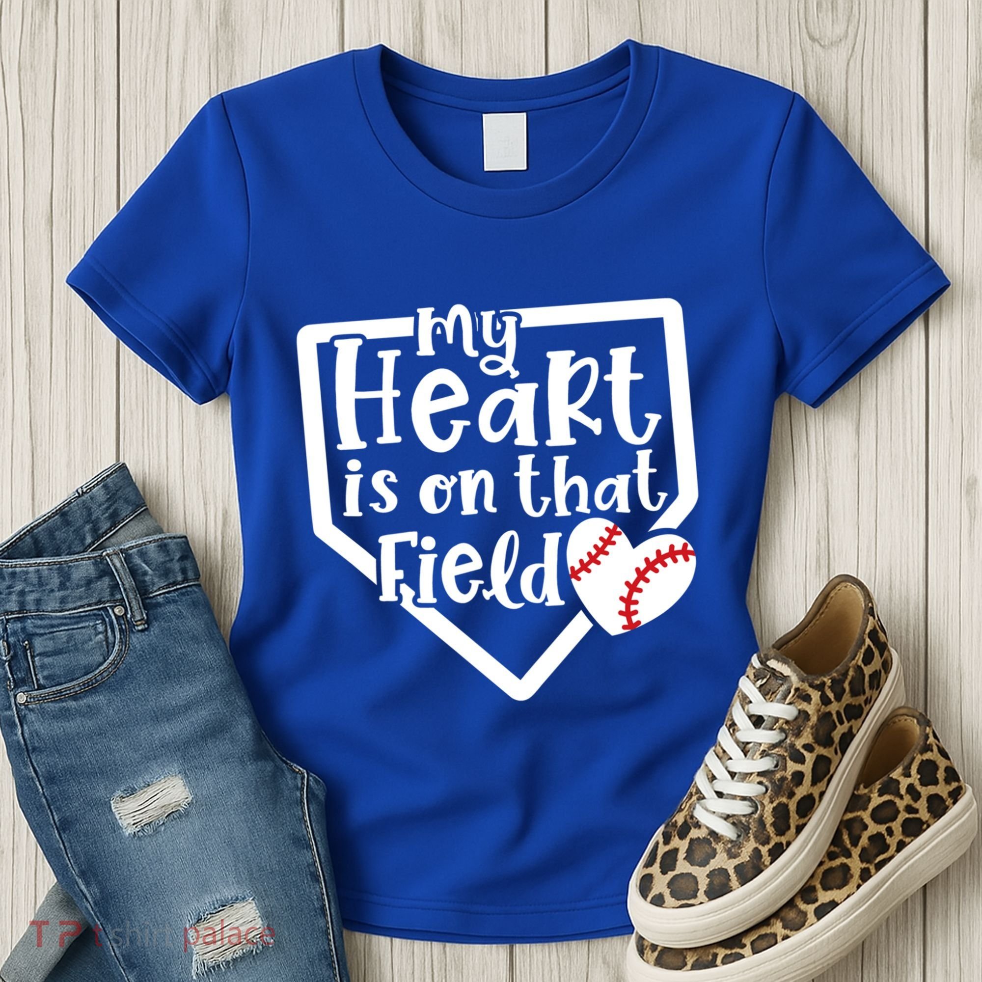 My Heart Is On That Field Baseball Mom Cute Funny Gift Women's T-Shirt