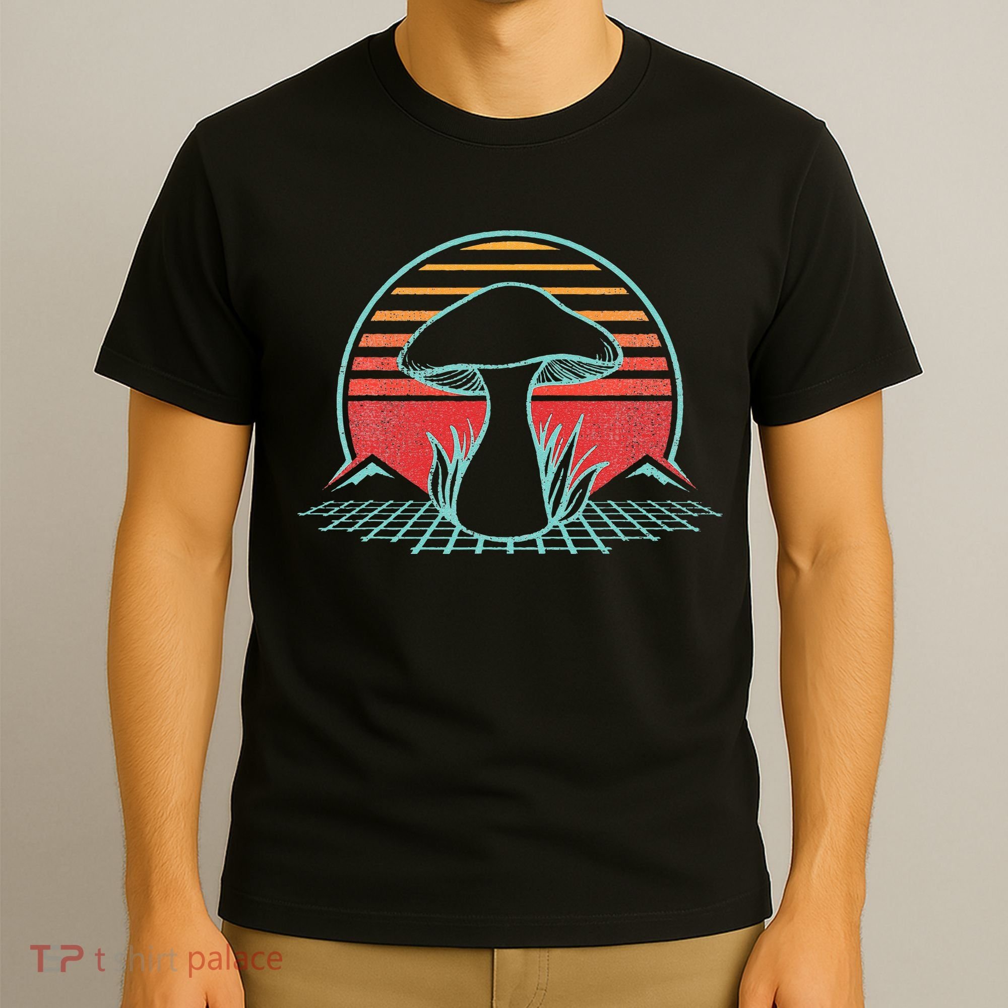 Mushroom Hunter Retro 80s Style Fungi Mycology Lover Gift T-Shirt