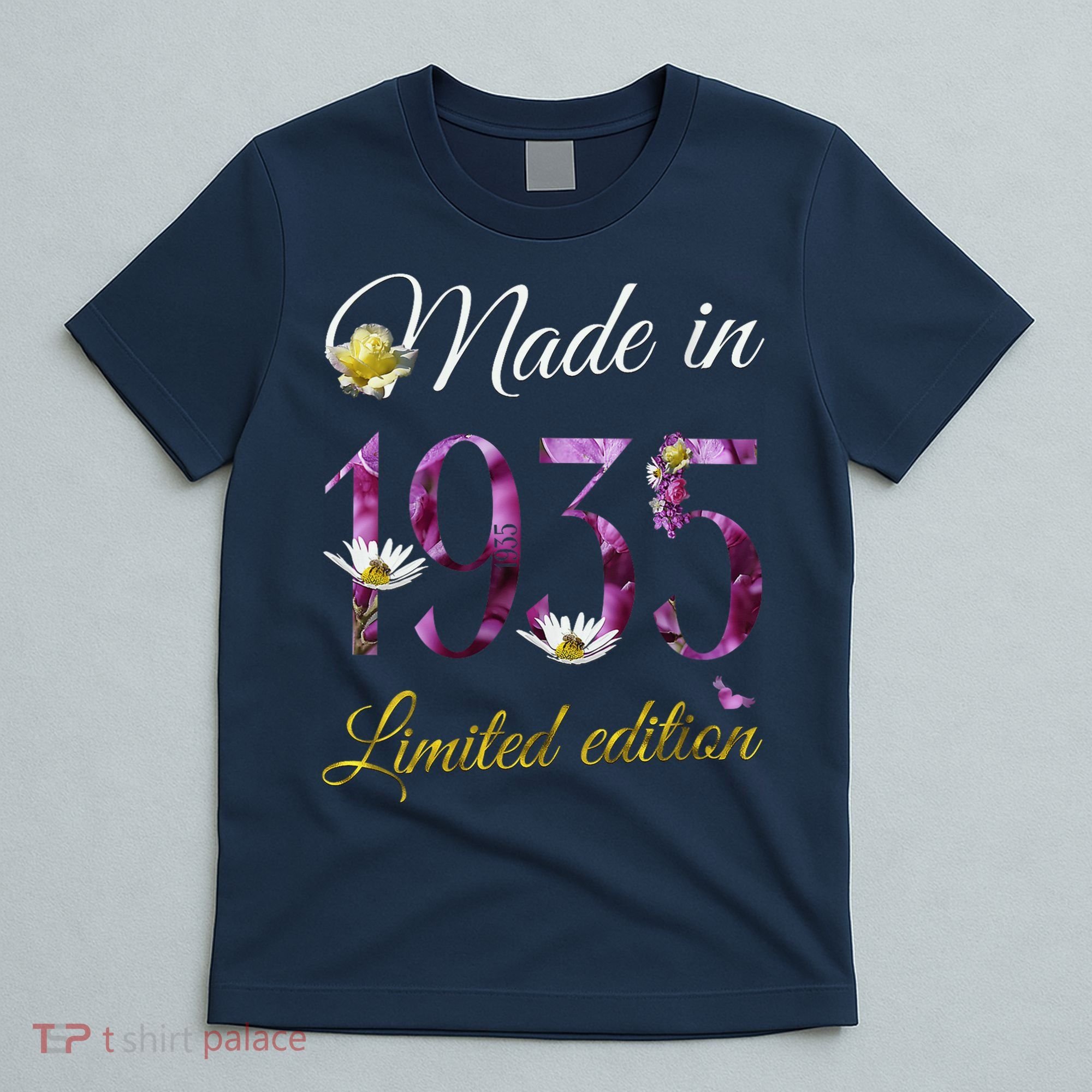 Made In 1935 - 90Year Old Floral 1935 90th Birthday T-Shirt