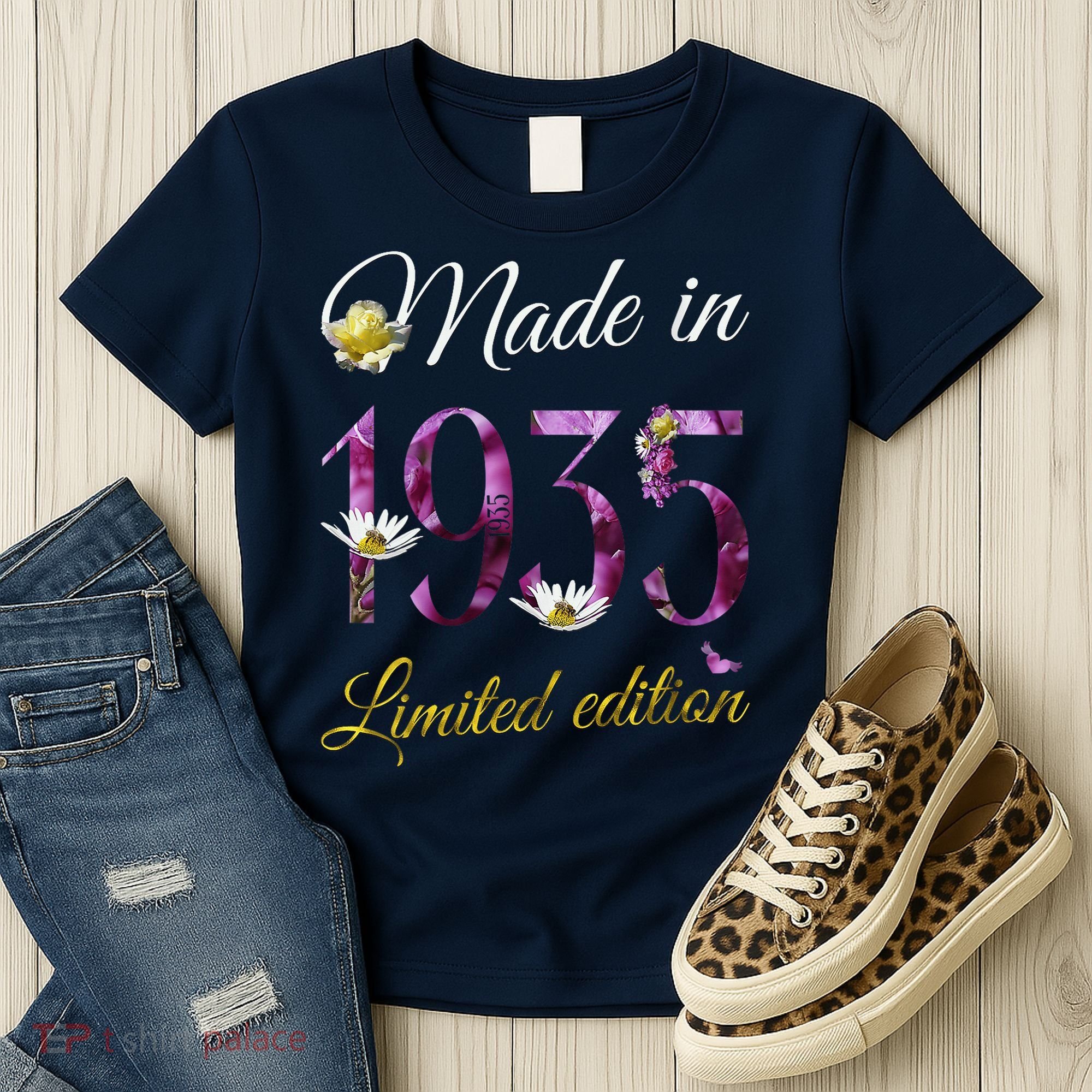 Made In 1935 - 90Year Old Floral 1935 90th Birthday Women's T-Shirt