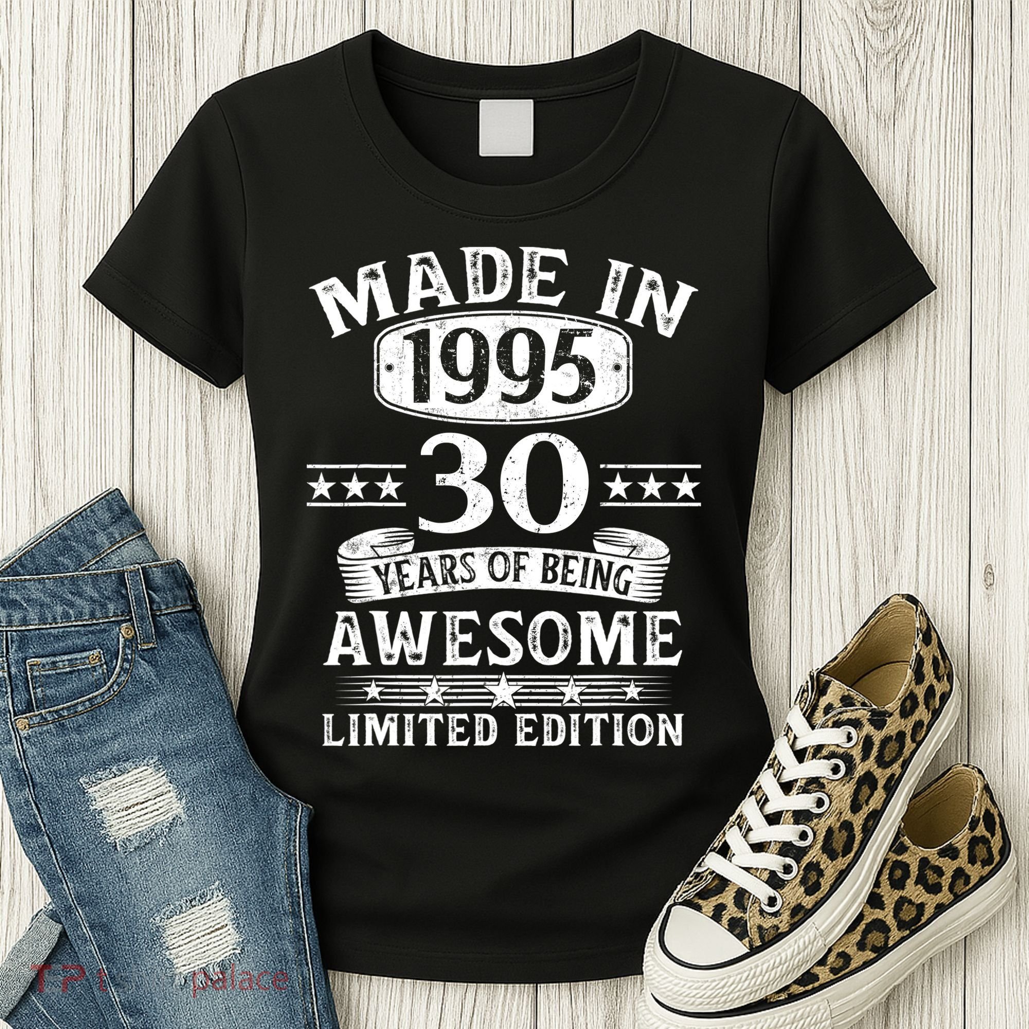 Made In 1995 30 Years Old Gifts 30th Birthday Gift Women's T-Shirt