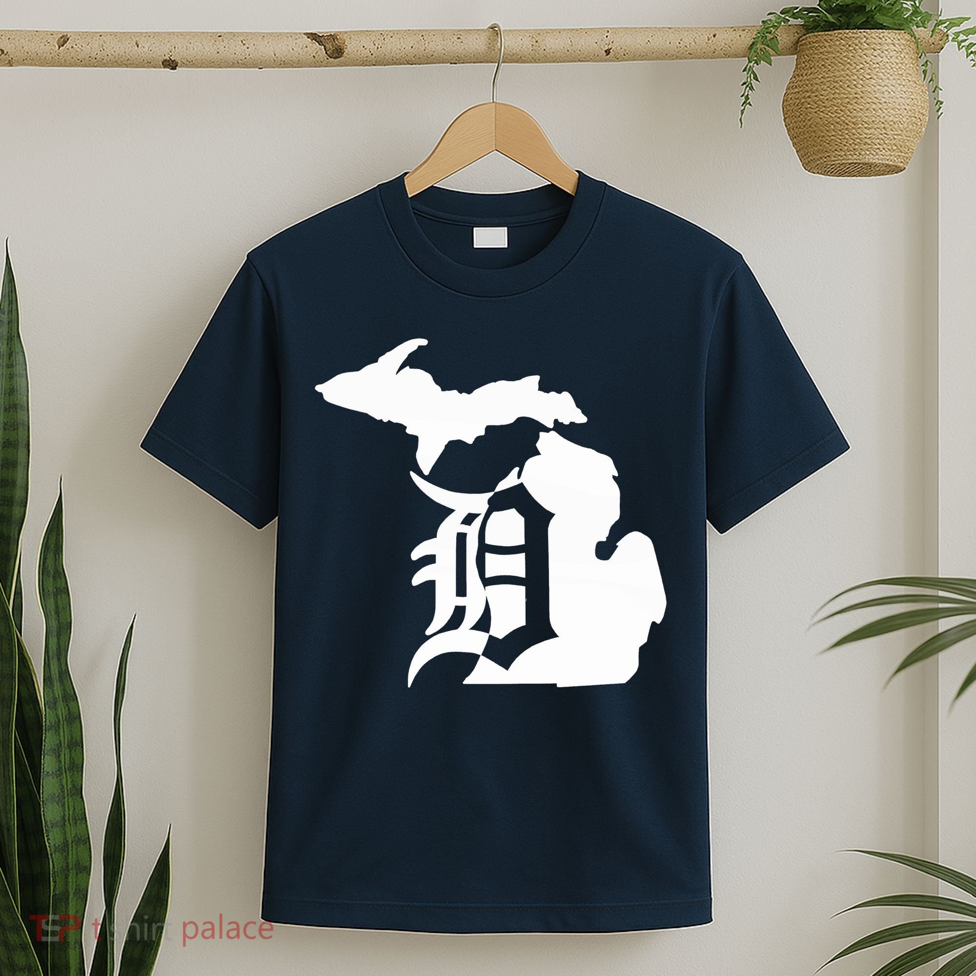 Michigan Mitten Old English D Detroit T-Shirt