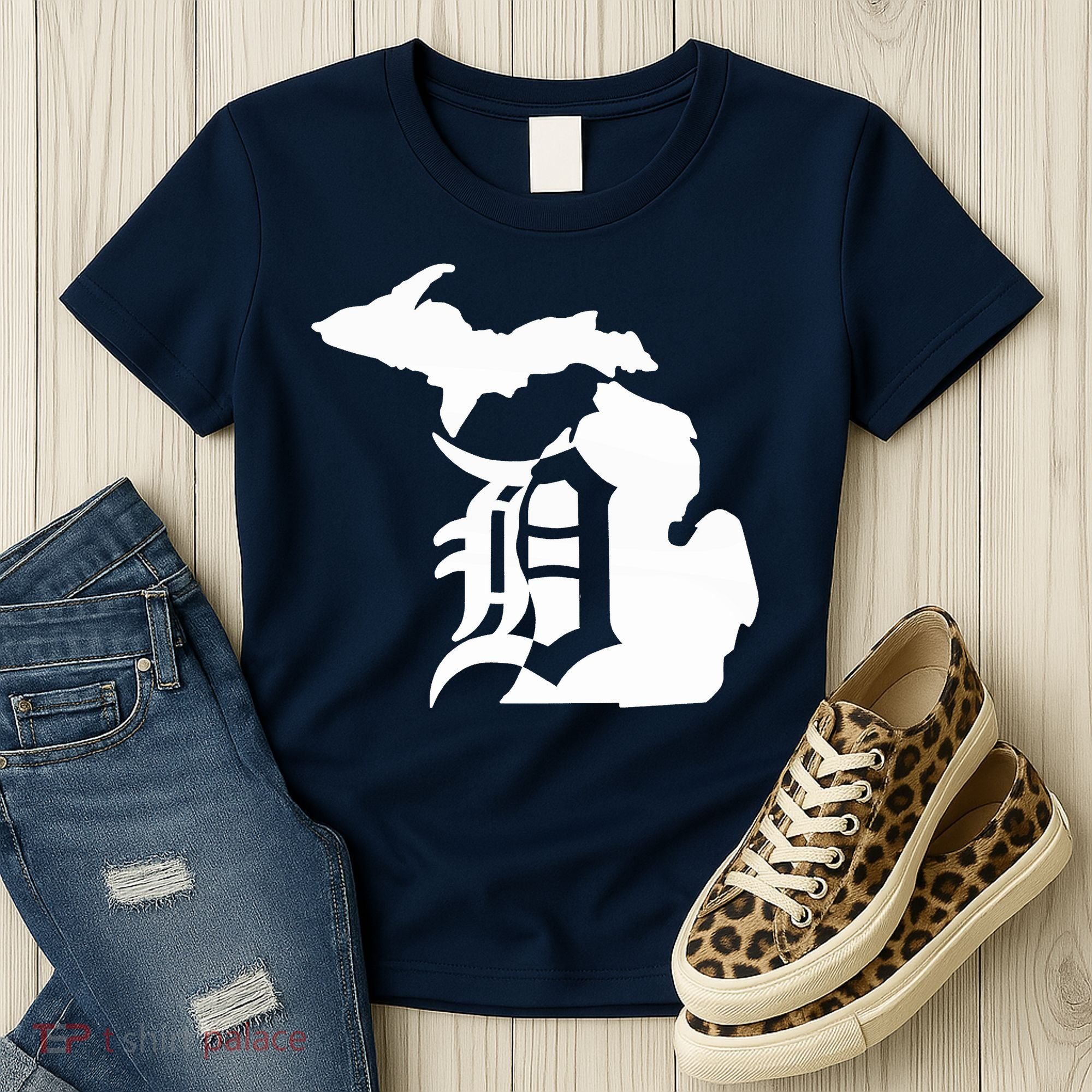Michigan Mitten Old English D Detroit Women's T-Shirt