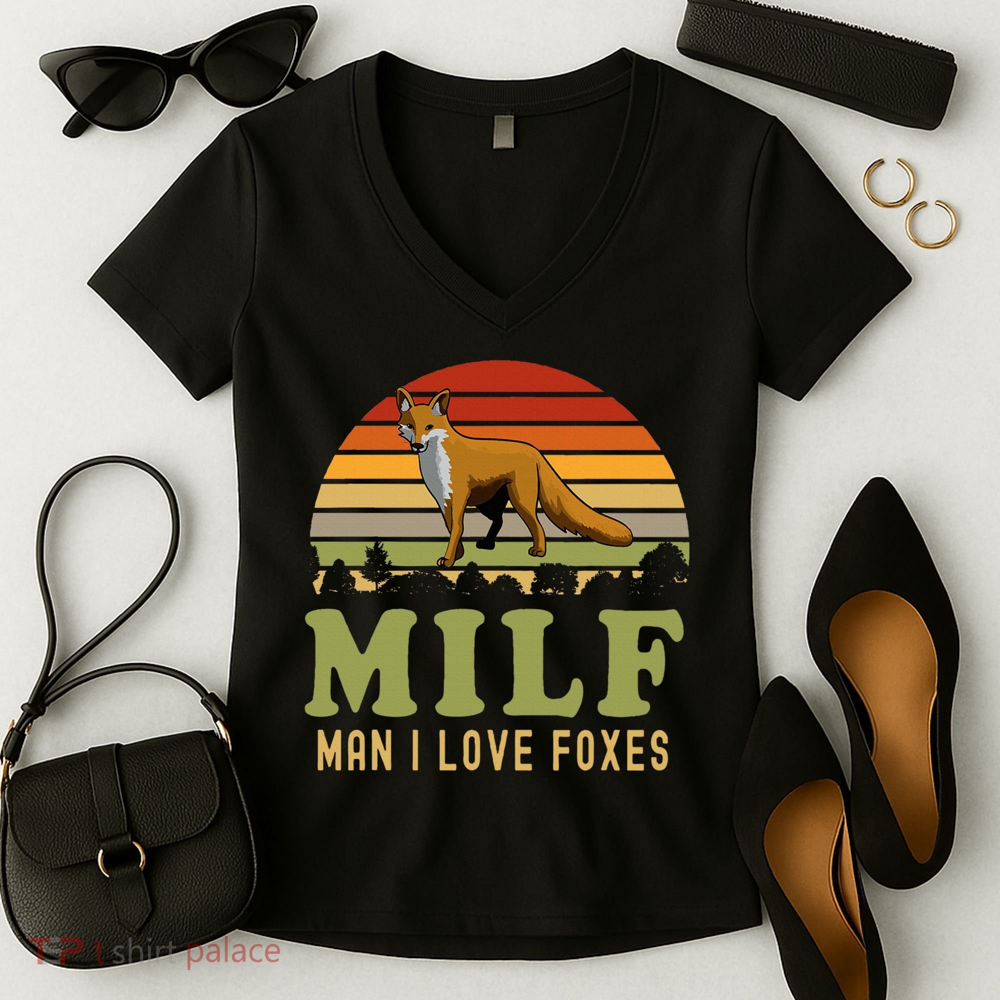 Man I Love Foxes Funny Milf Party Joke For Fox Lover Women's V-Neck T-Shirt