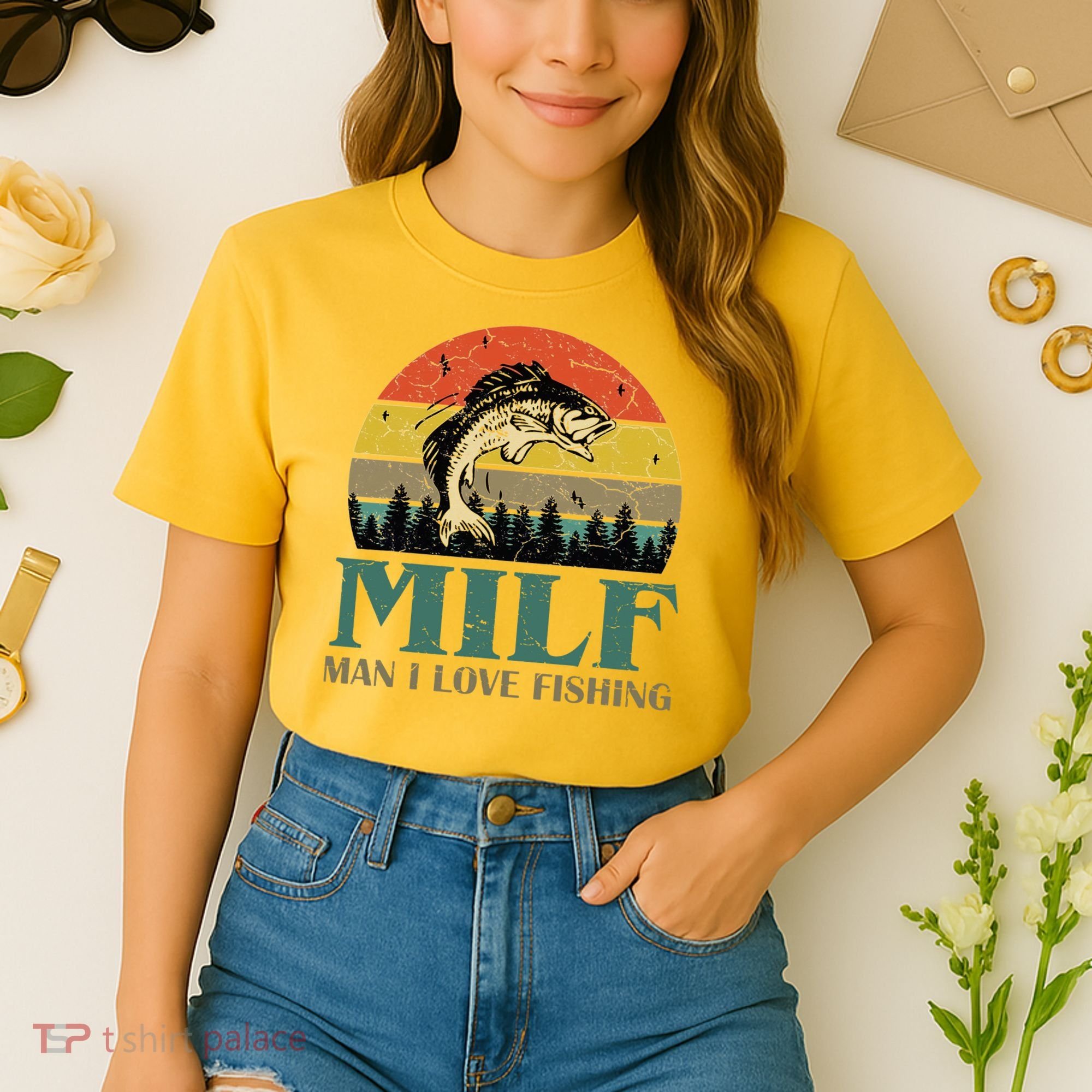 Man I Love Fishing Funny Comfort Colors Boxy T-Shirt