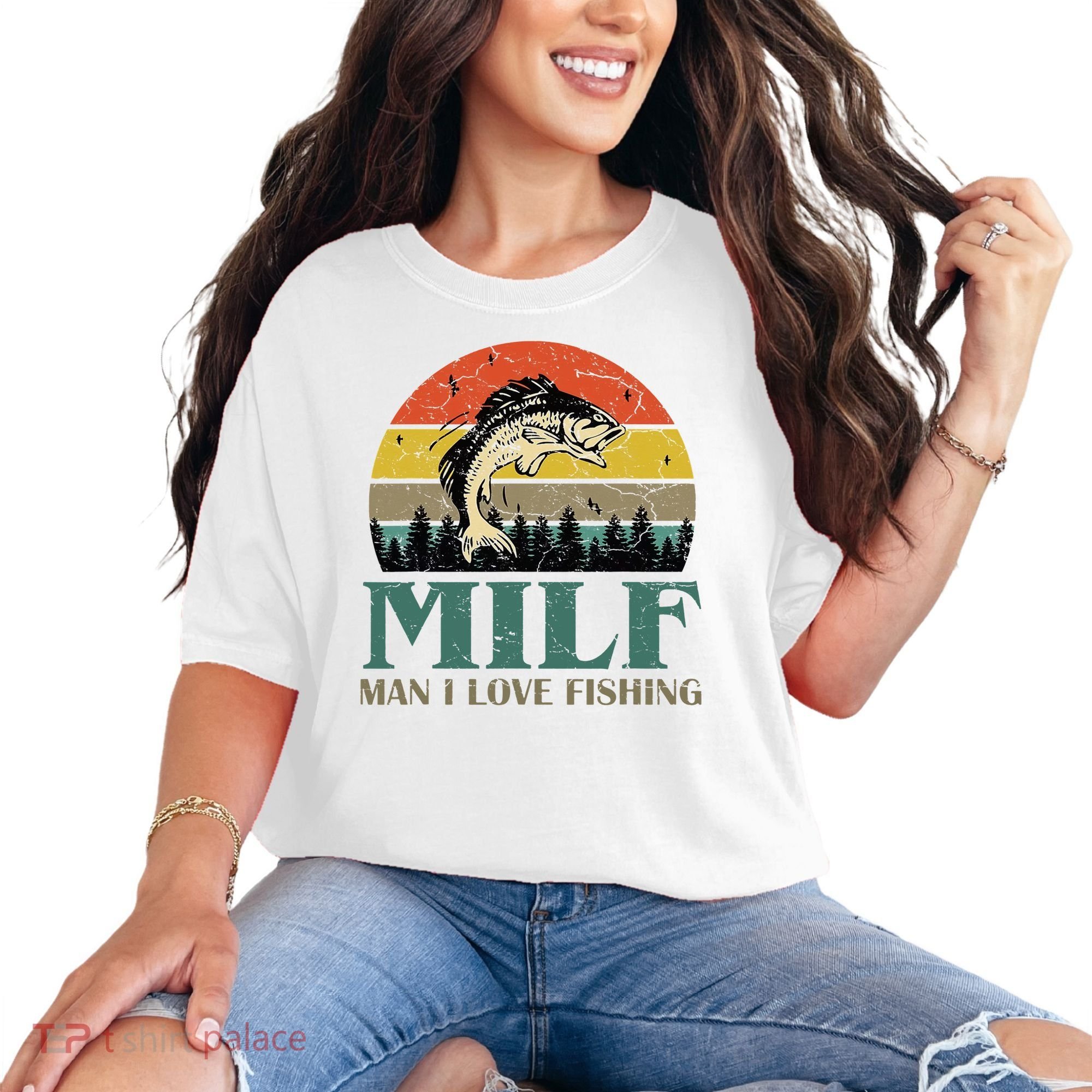 Man I Love Fishing Funny Comfort Colors T-Shirt
