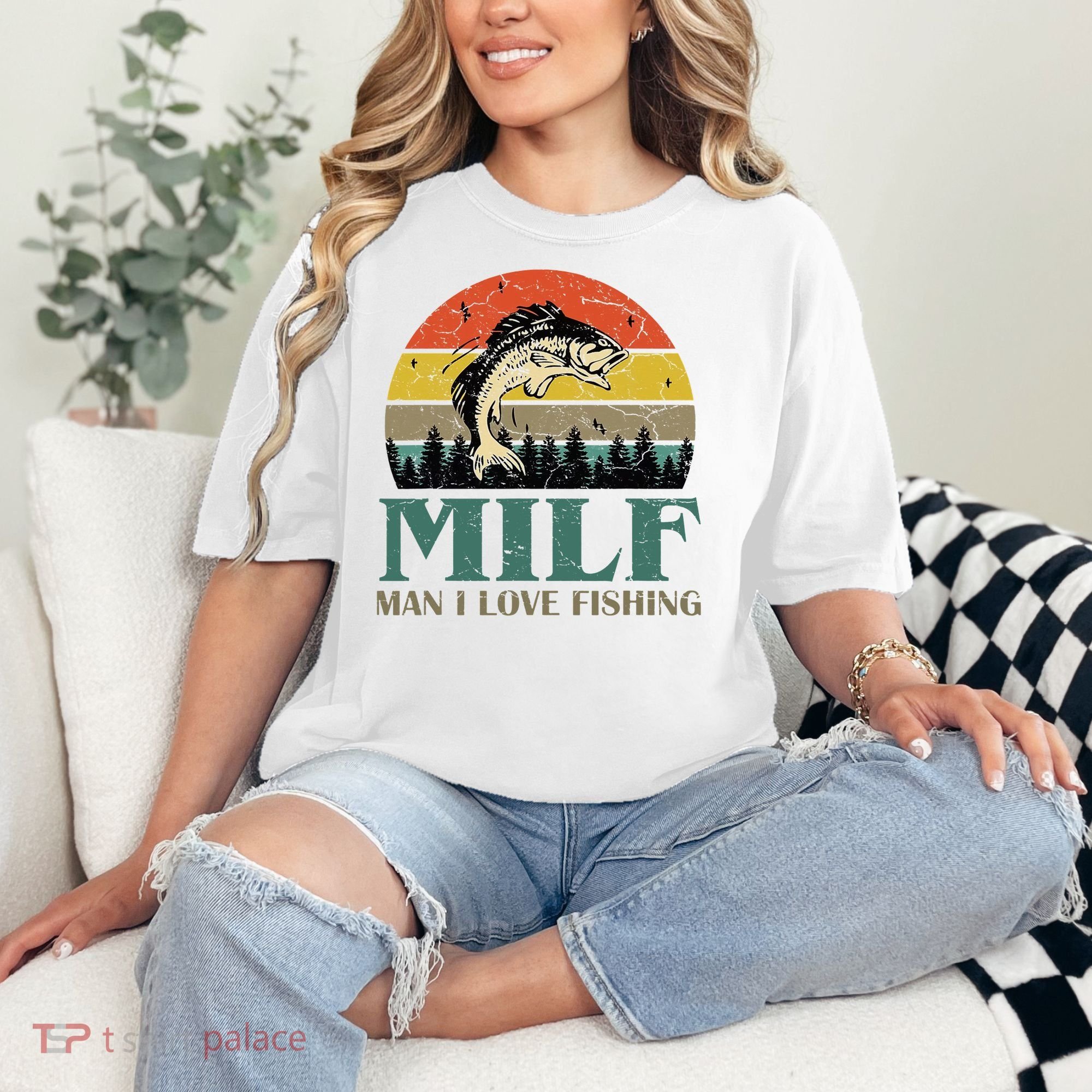 Man I Love Fishing Funny Comfort Colors T-Shirt