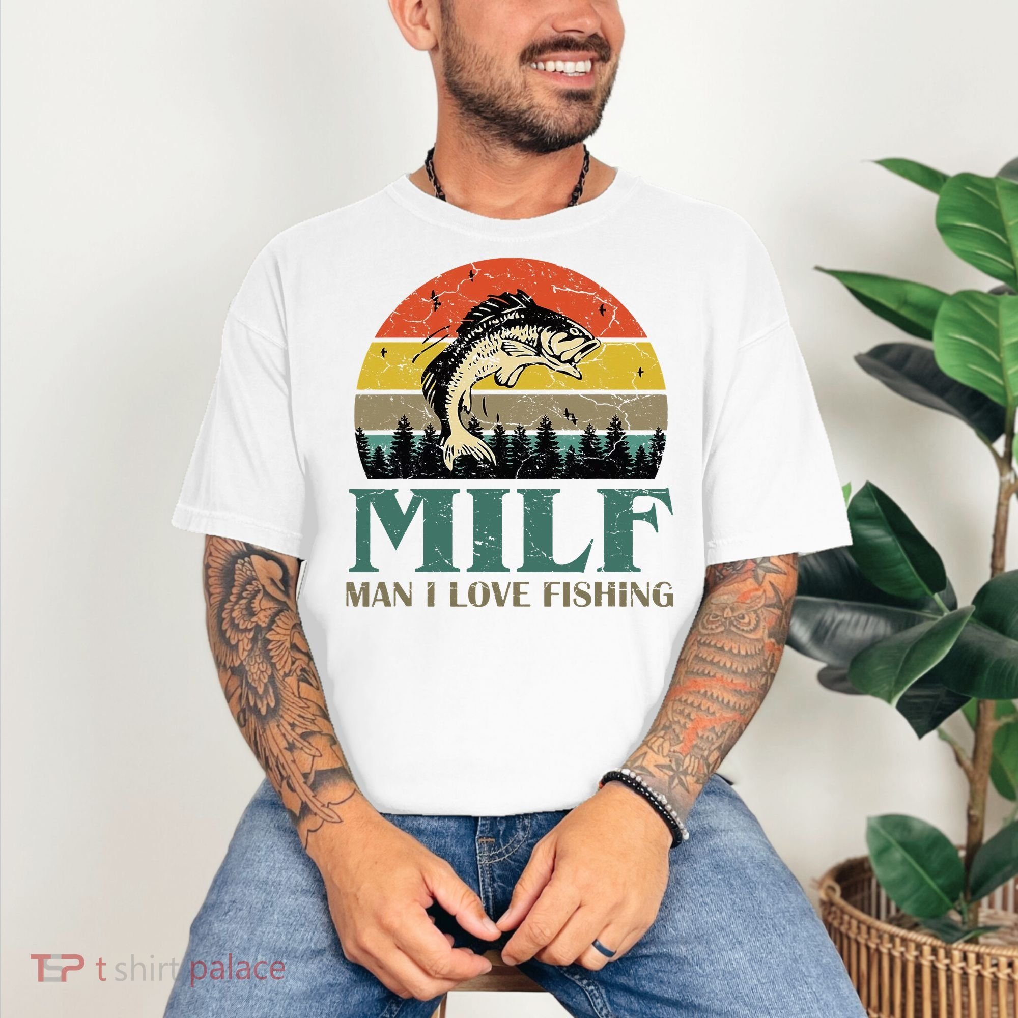 Man I Love Fishing Funny Comfort Colors T-Shirt