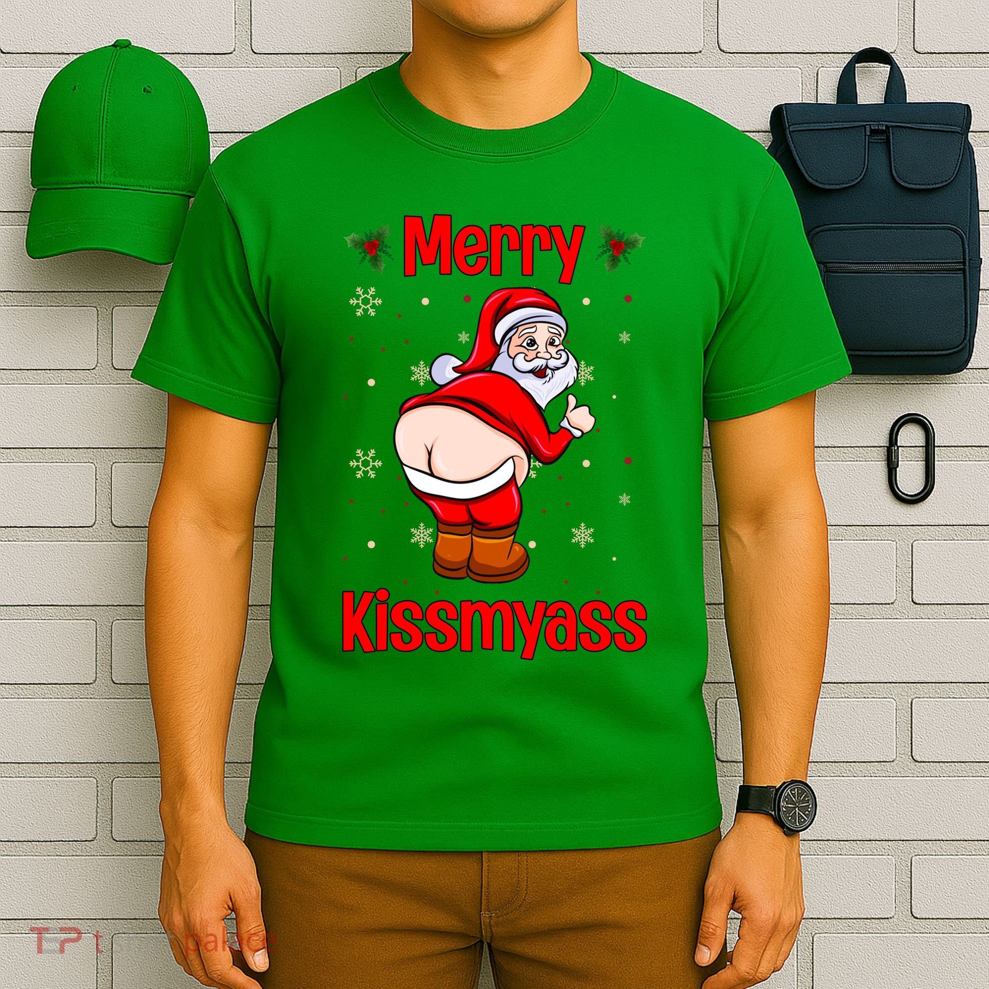 Merry Kissmyass Funny Santa Christmas T-Shirt