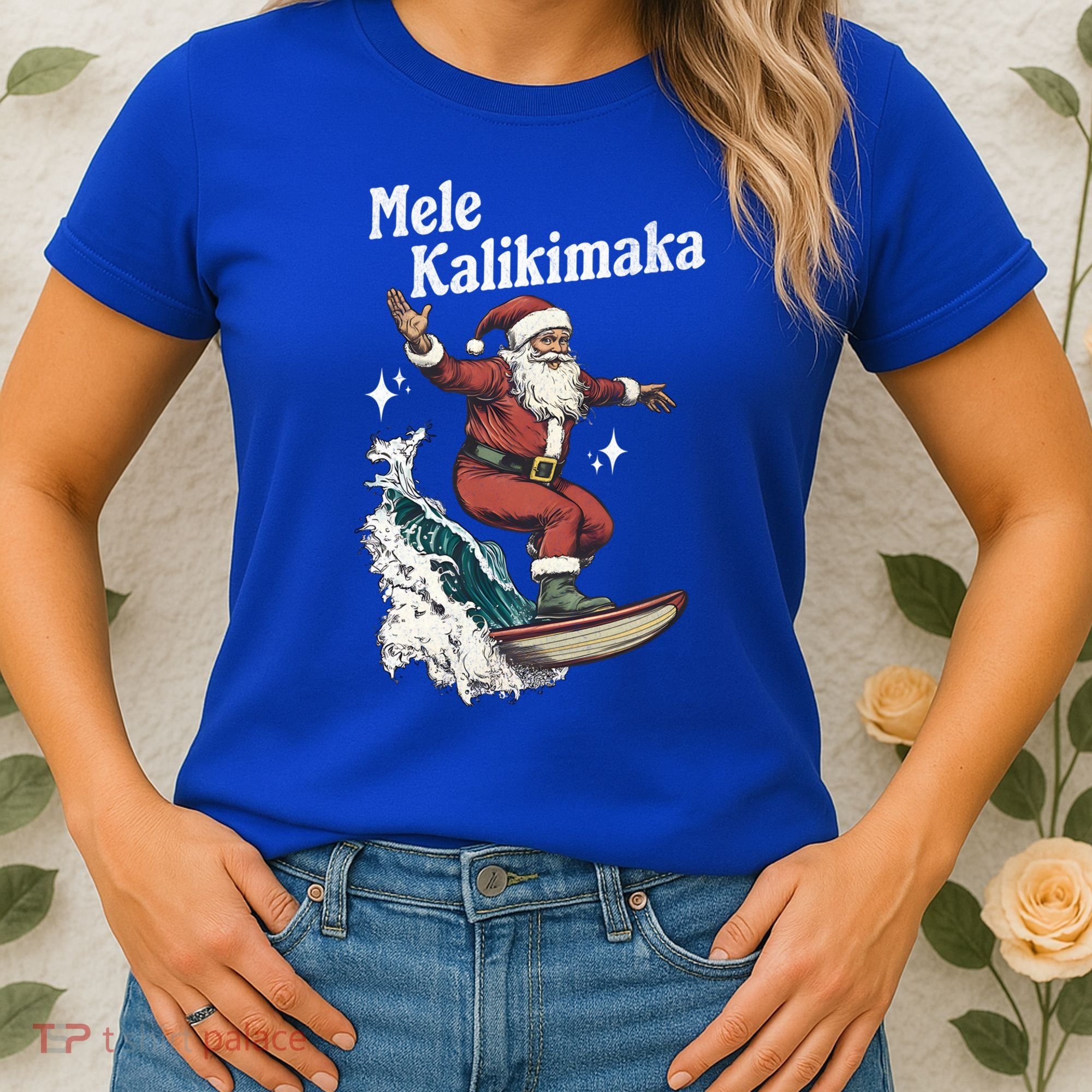 Mele Kalikimaka Hawaiian Christmas Surfing Santa Gift Women's T-Shirt