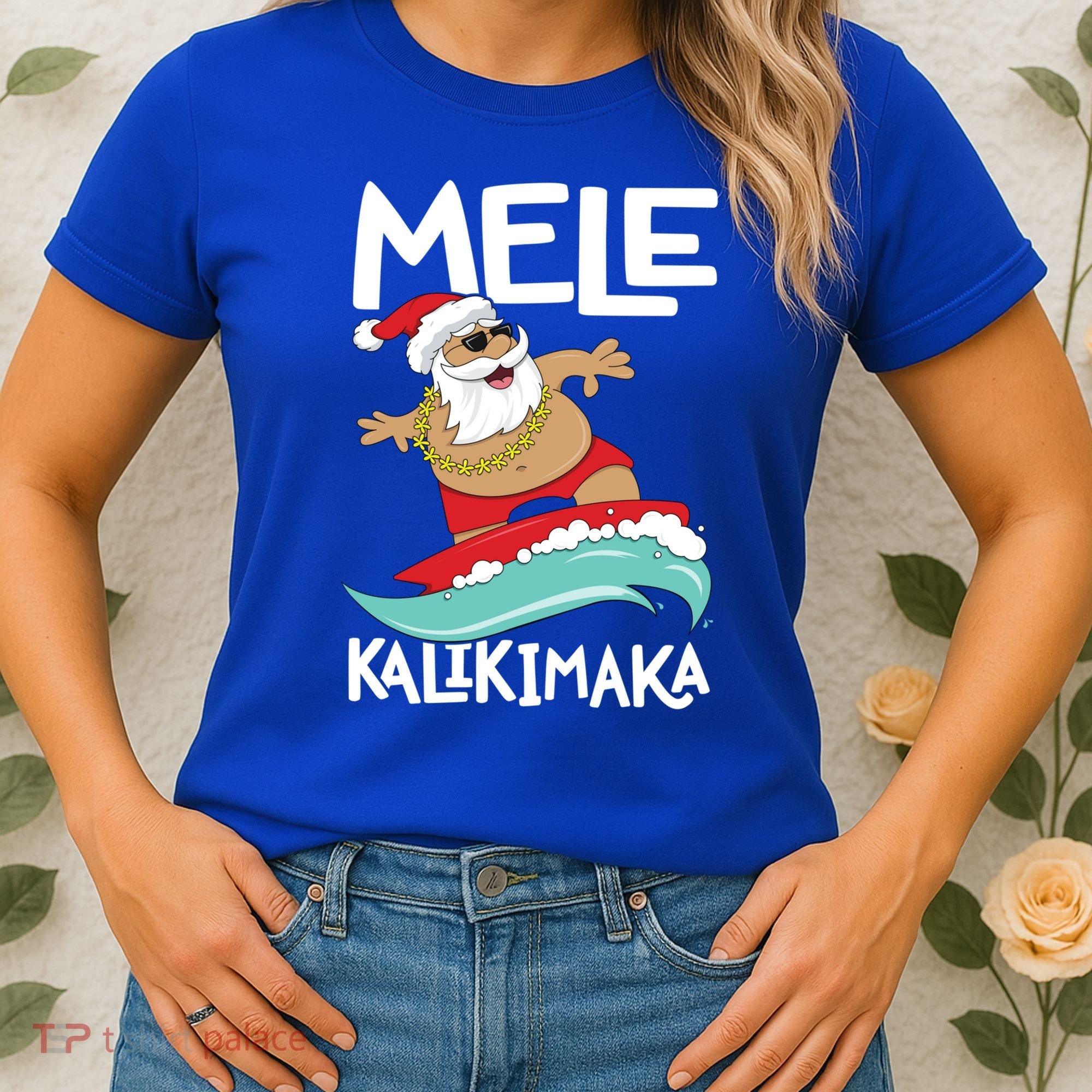 Mele Kalikimaka Hawaiian Christmas Hawaii Surfing Santa Gift Women's T-Shirt