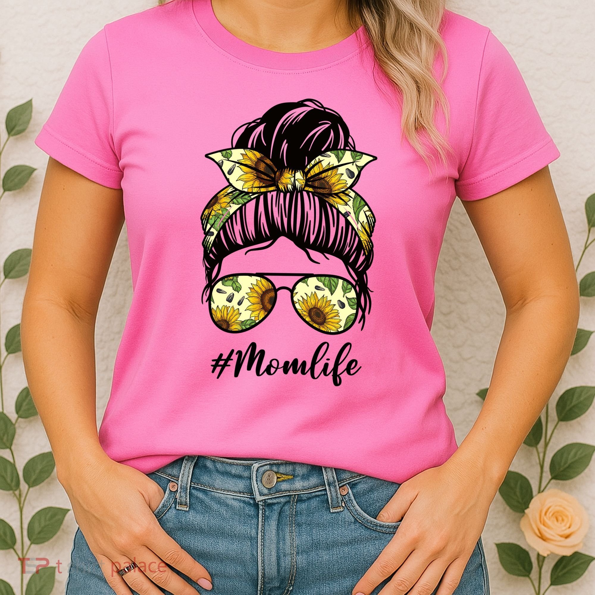 Mom Life Hair Bun Sunflower Cute Gift Women's T-Shirt