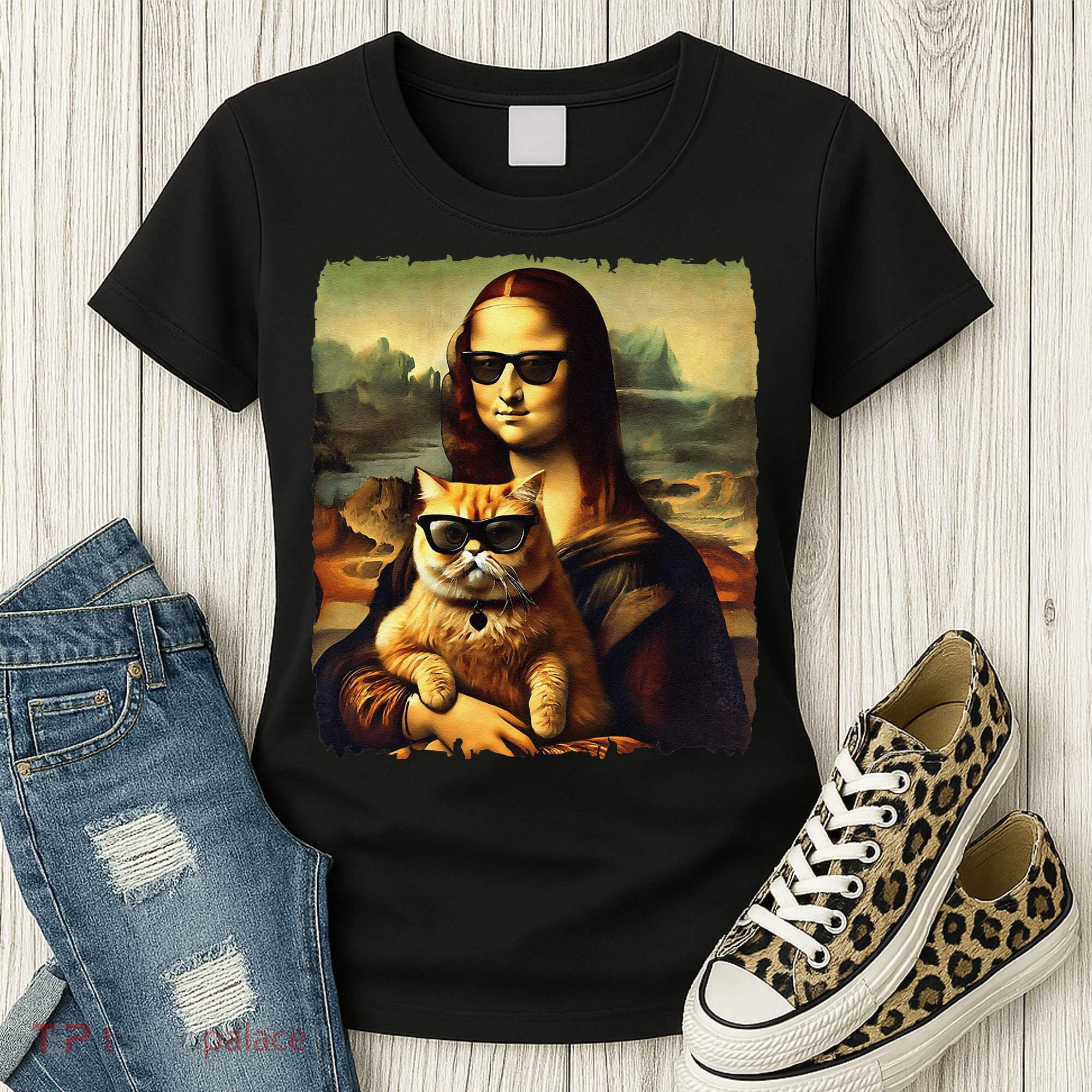 Mona Lisa Holding Cat Wearing Sunglass Kitty For Cats Lover Women's T-Shirt