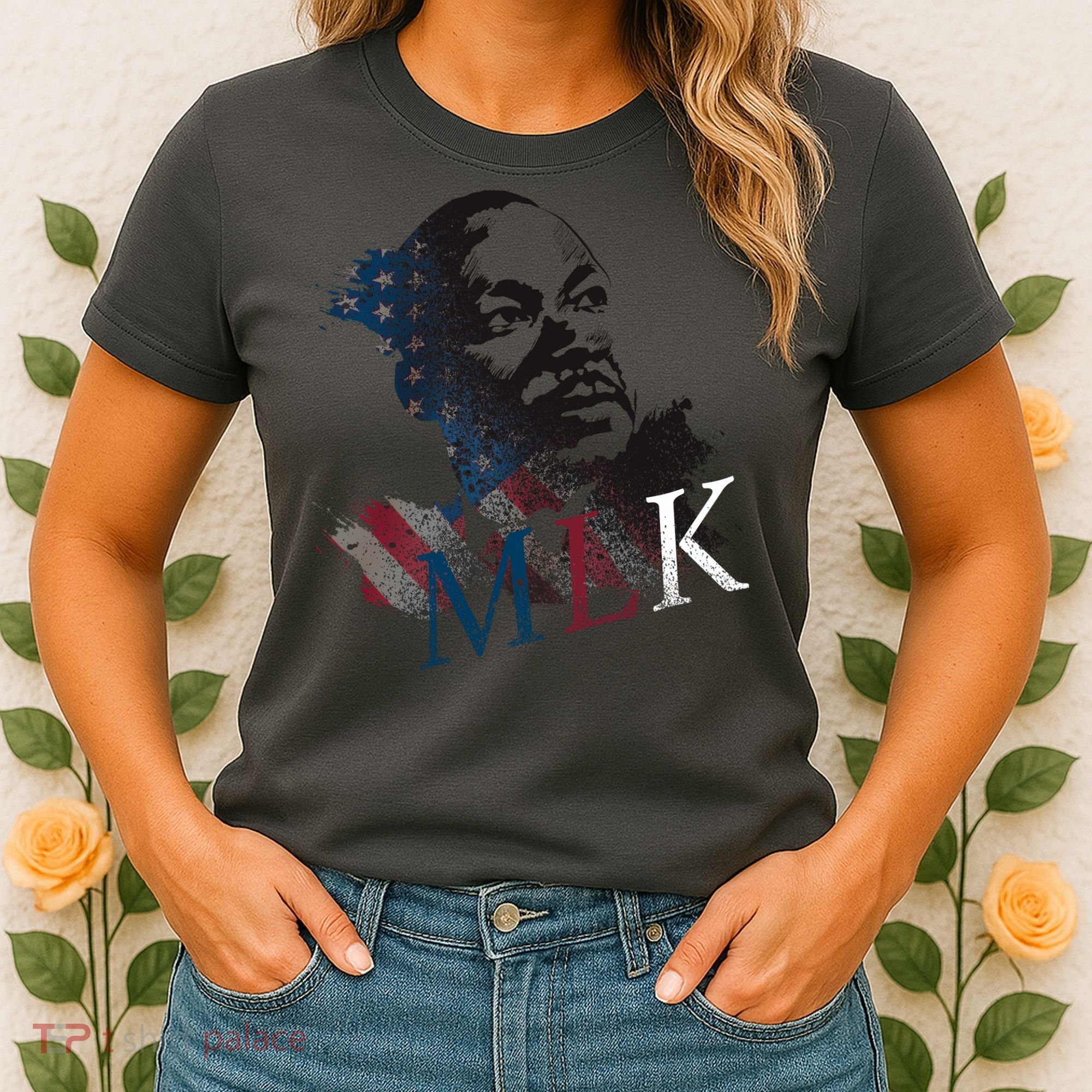 MLK Portrait Martin Luther KIng Jr.  Women's T-Shirt