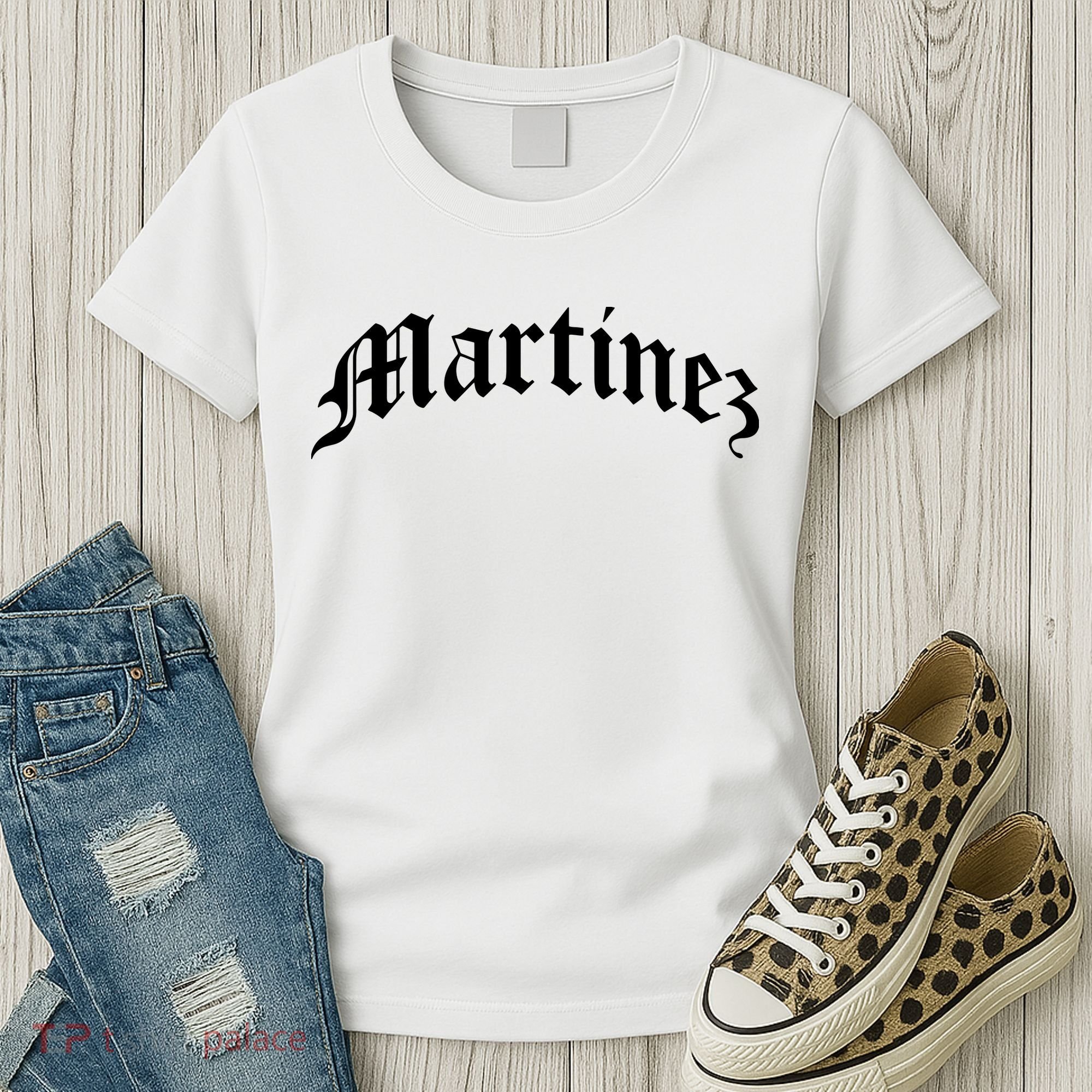 Martinez Last Name Chicano Mexican American Hispanic Spanish Women's T-Shirt