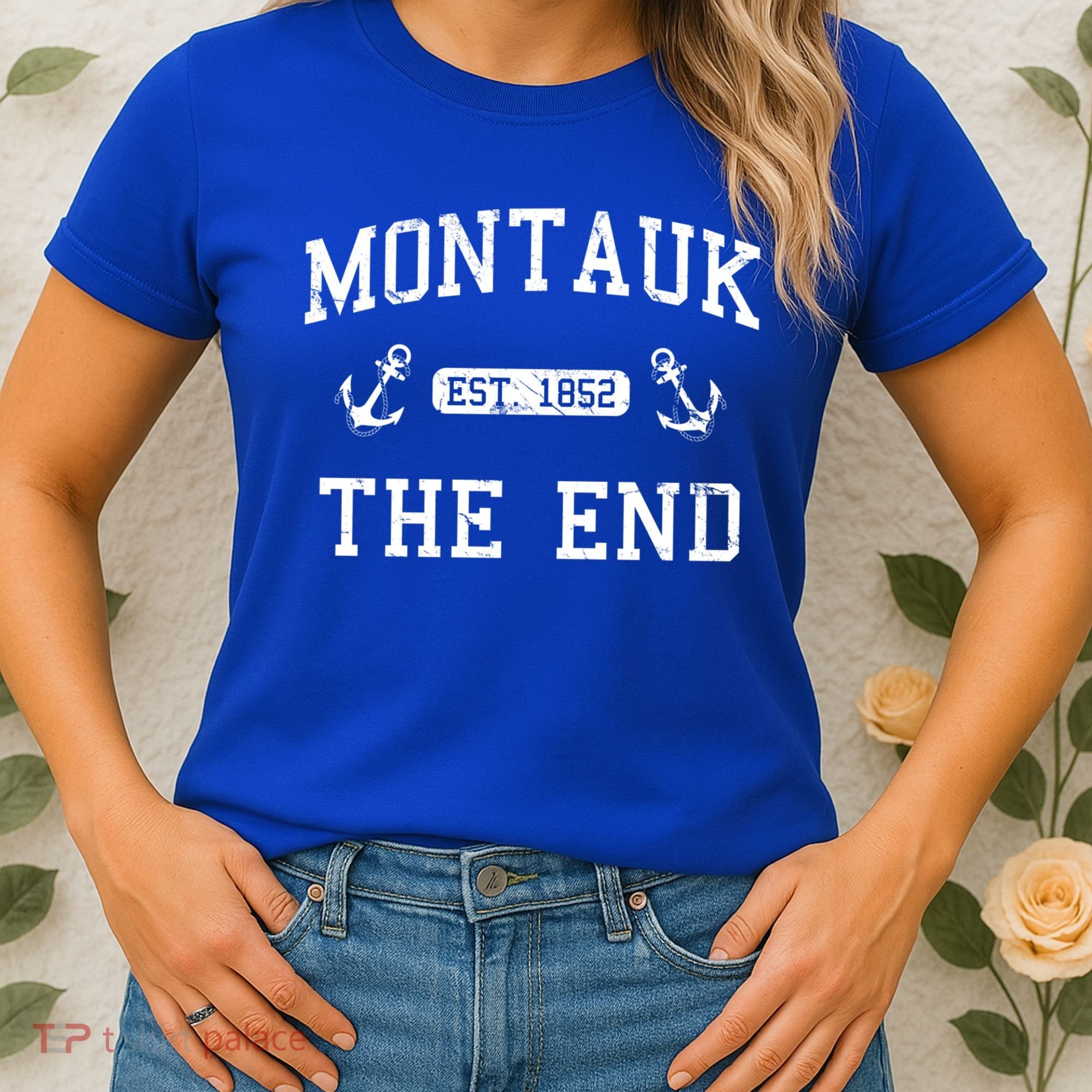 Montauk Li New York The End Gift Women's T-Shirt