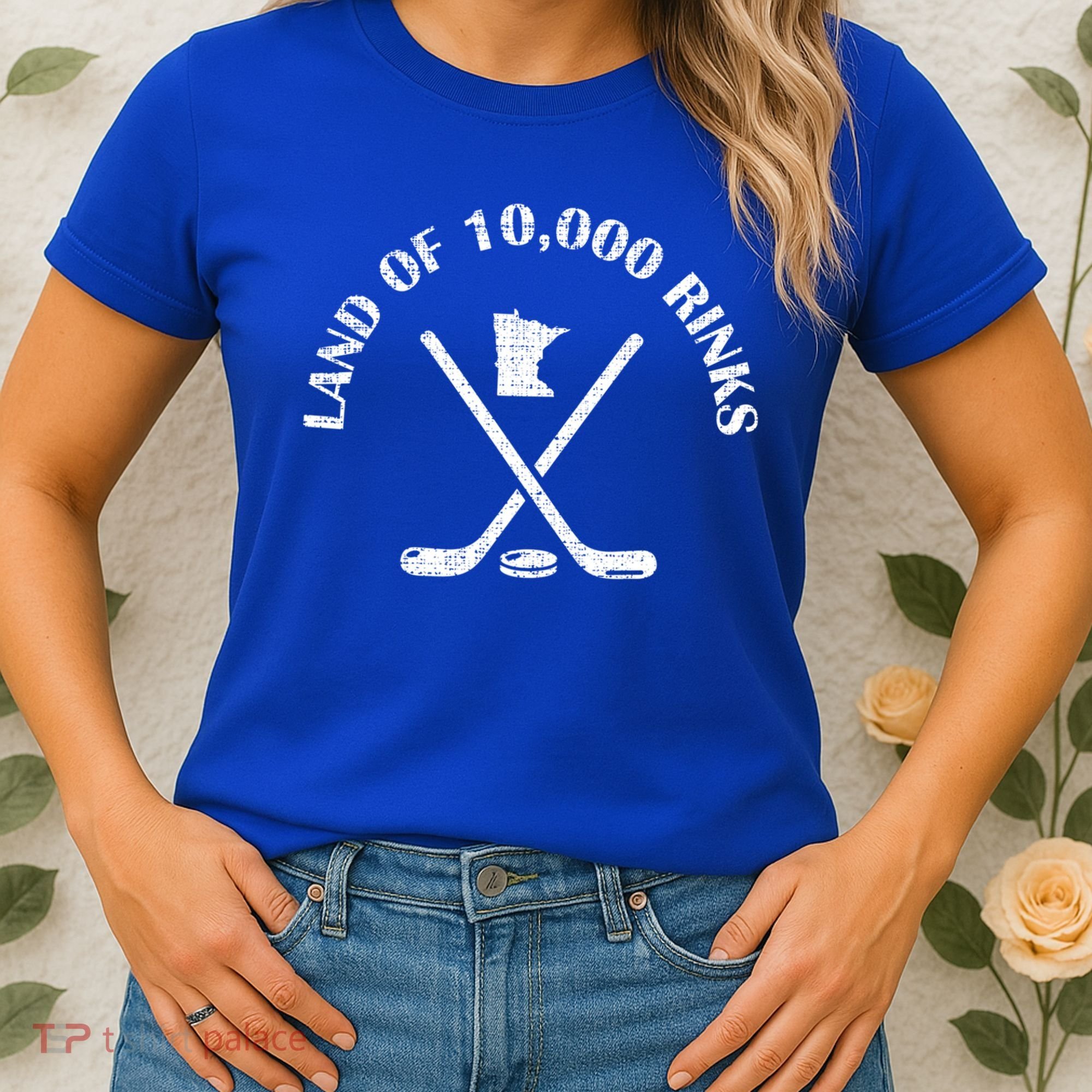 Minnesota Land Of 10000 Rinks Ice Hockey State Souvenir Gift Women's T-Shirt