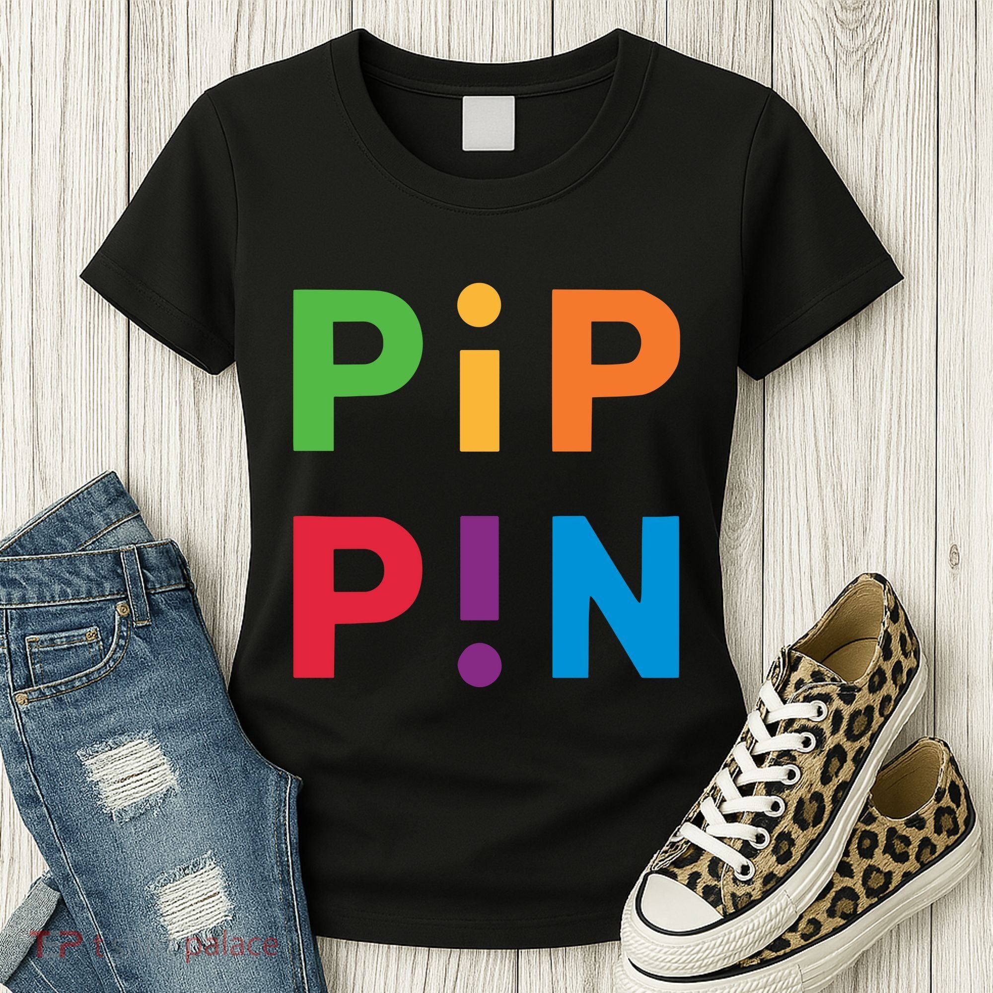 Macintosh Librarian Pip Pin Women's T-Shirt