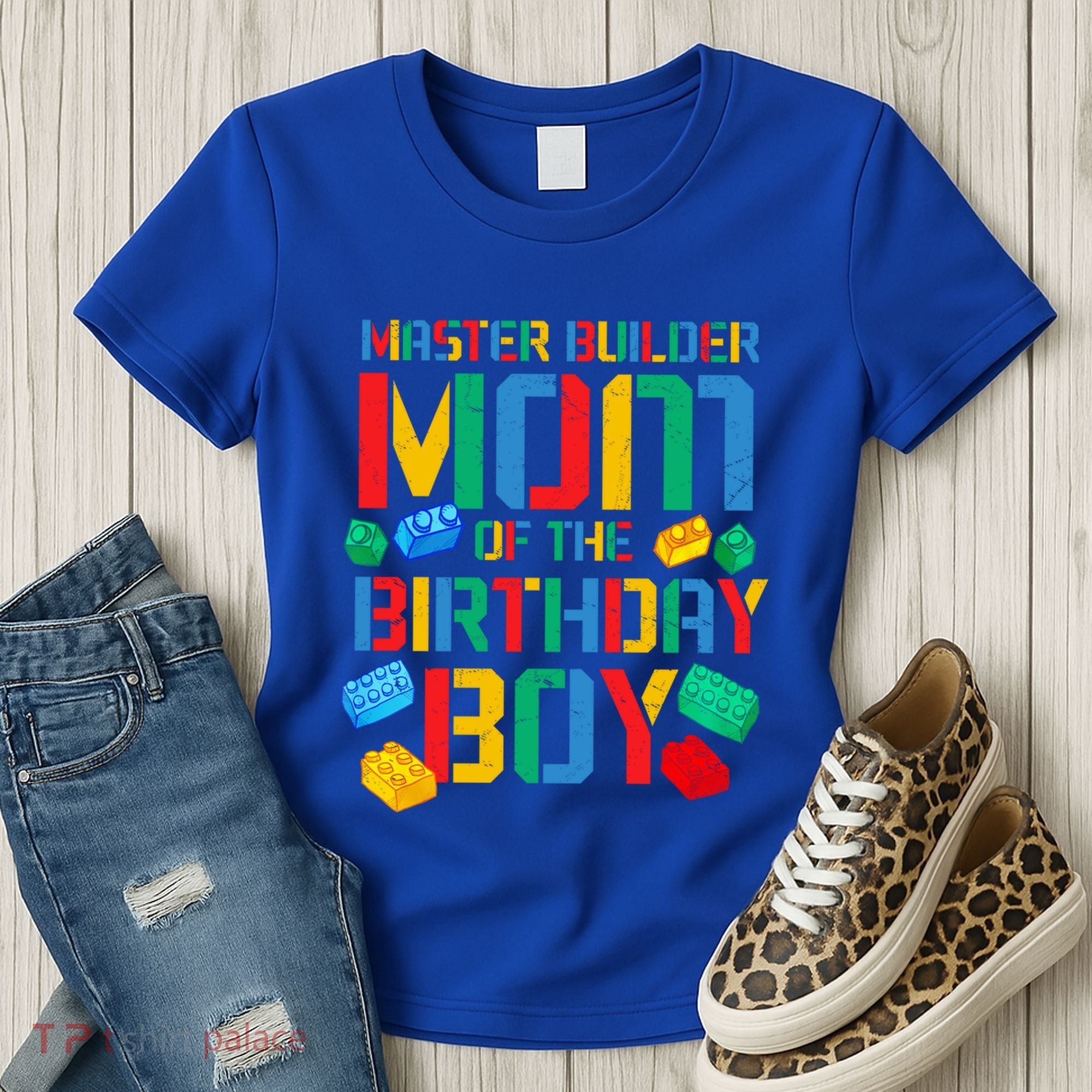 Mom Master Builder Building Bricks Blocks Family Parents Great Gift Women's T-Shirt
