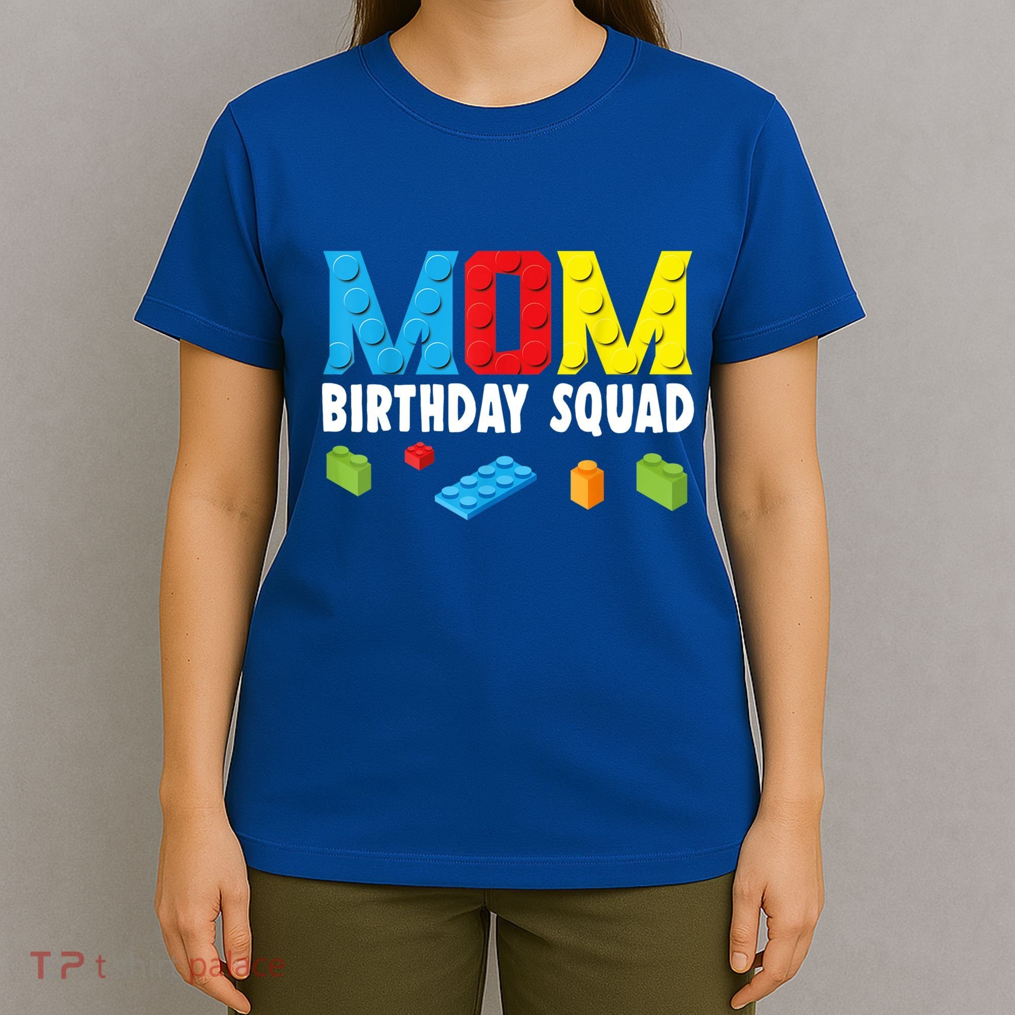 Mom Master Builder Building Bricks Blocks Mom Birthday Squad Gift T-Shirt