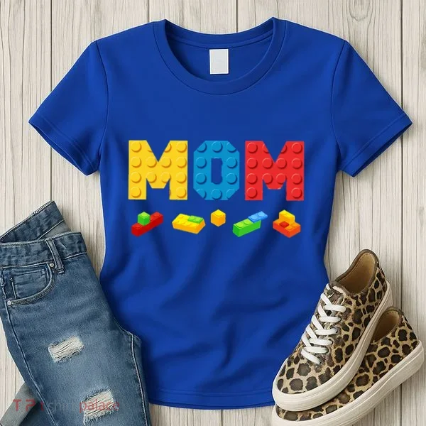 Mom Master Builder Building Bricks Blocks Family Women's T-Shirt