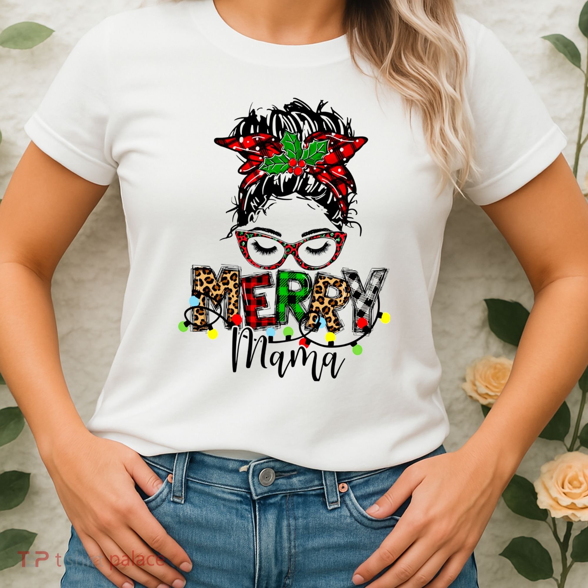 Merry Mama Christmas Messy Bun Ladies Red Plaid Leopard Gift Women's T-Shirt