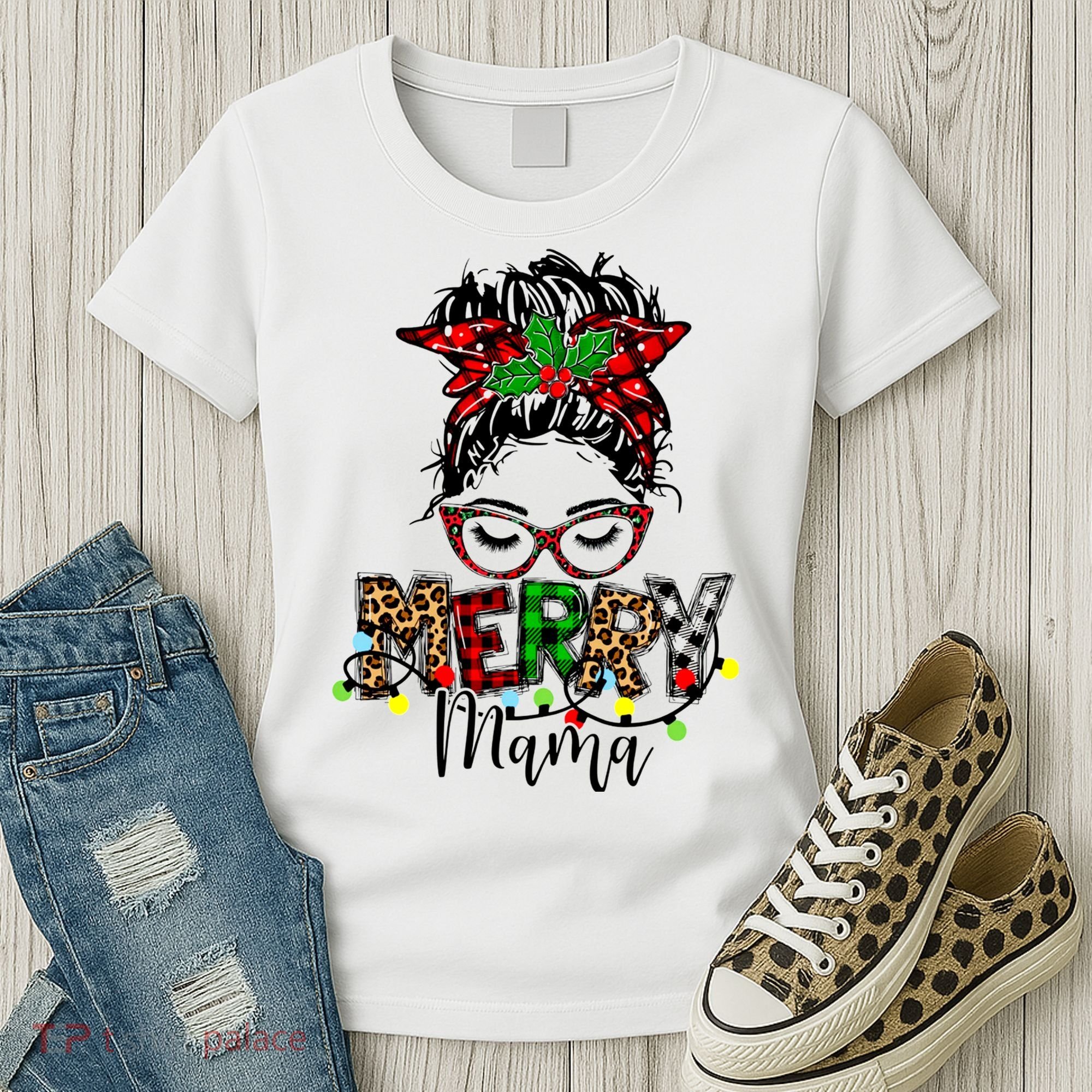 Merry Mama Christmas Messy Bun Ladies Red Plaid Leopard Gift Women's T-Shirt