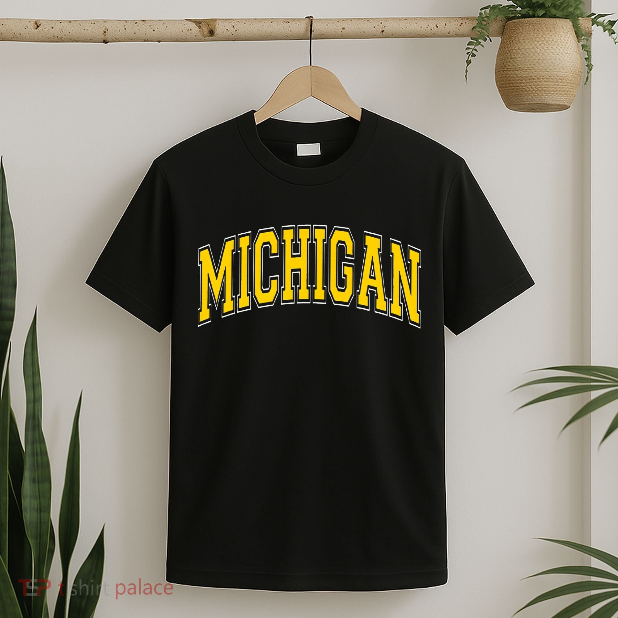 Michigan MI VintageStyle Maize Font T-Shirt