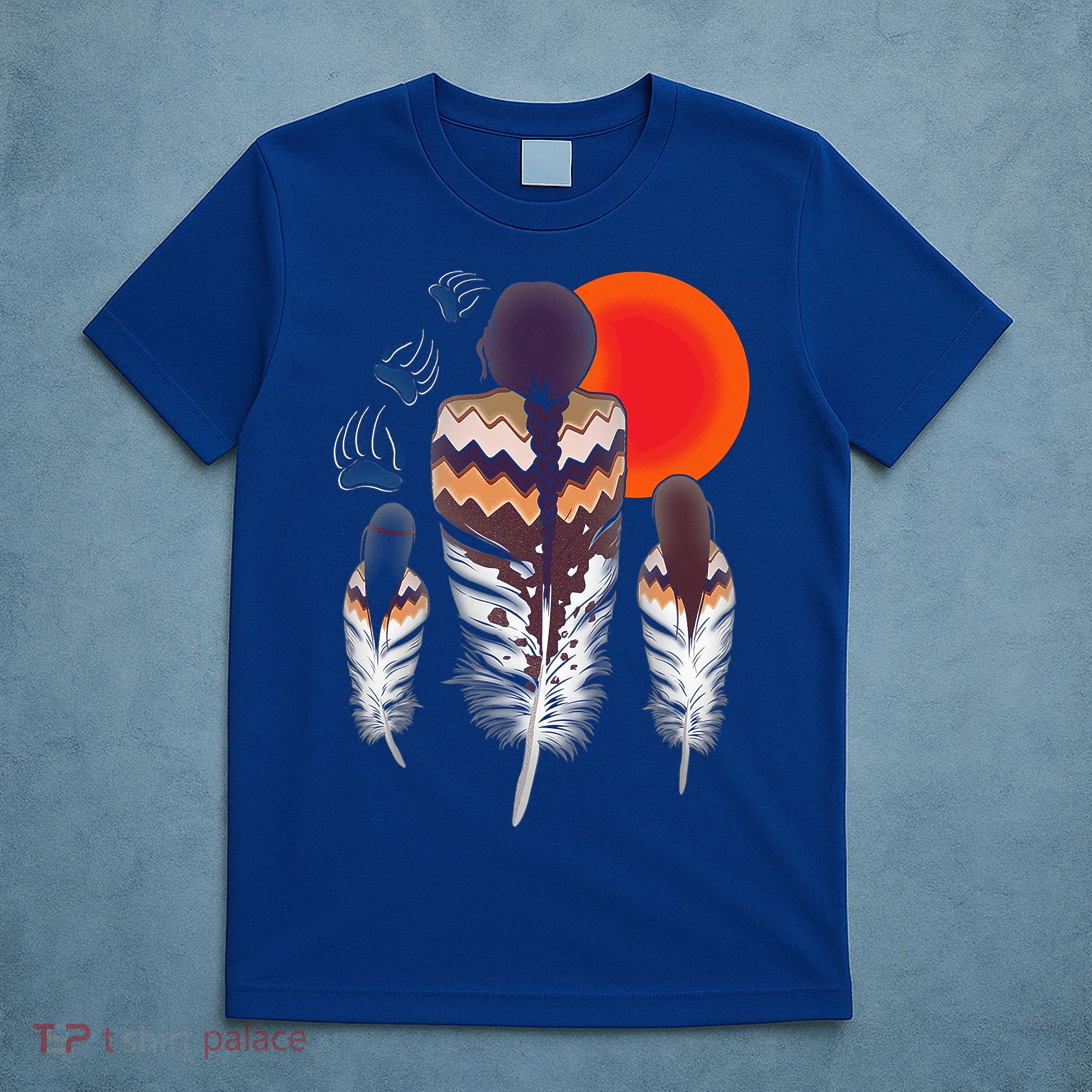 Mama Native American Women Bear Feathers Paws T-Shirt