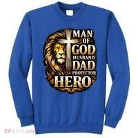 Man Of God Husband Dad Protector Lion Sweatshirt thumb 0