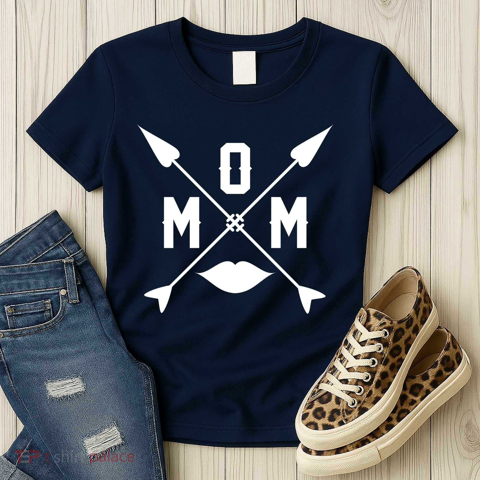 Mom Arrows Of Love Women's T-Shirt