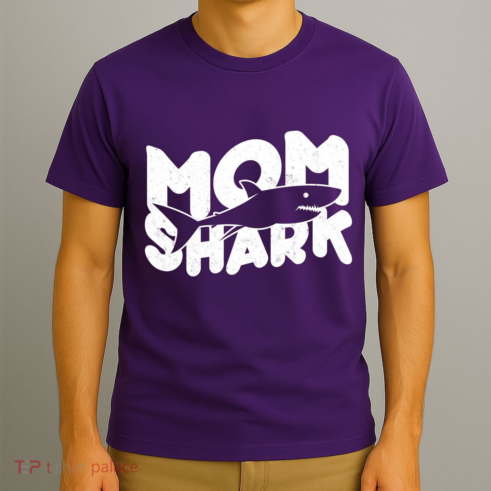 Mom Shark Funny Cute T-Shirt