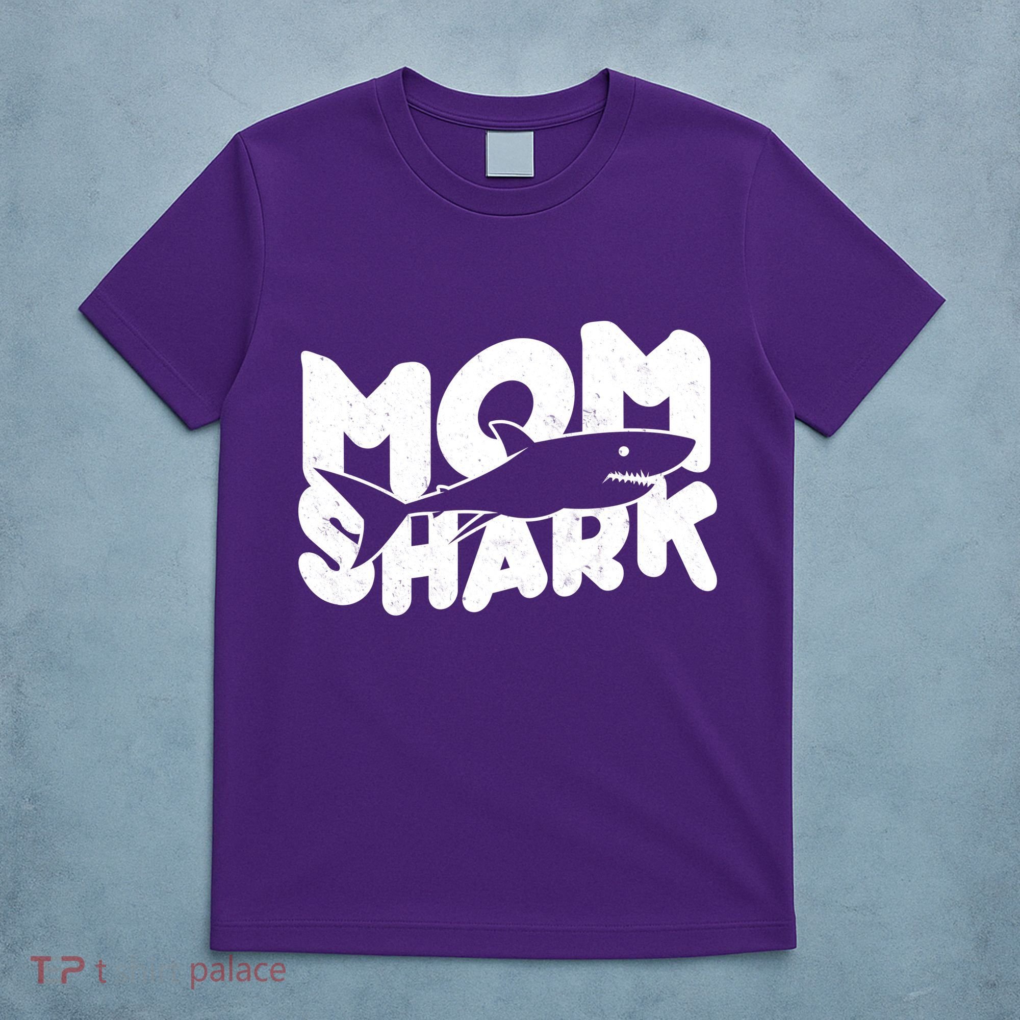 Mom Shark Funny Cute T-Shirt