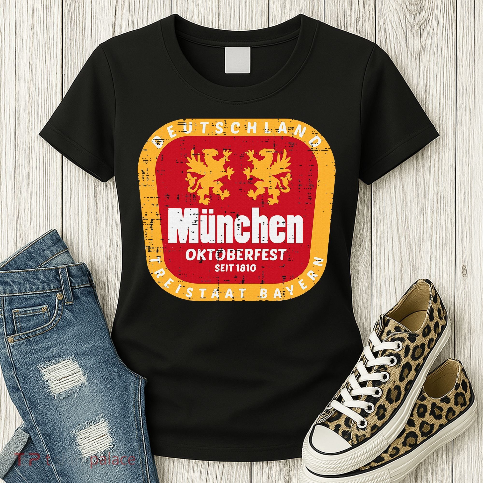 Munchen Oktoberfest Munich Bavarian Germany Women's T-Shirt