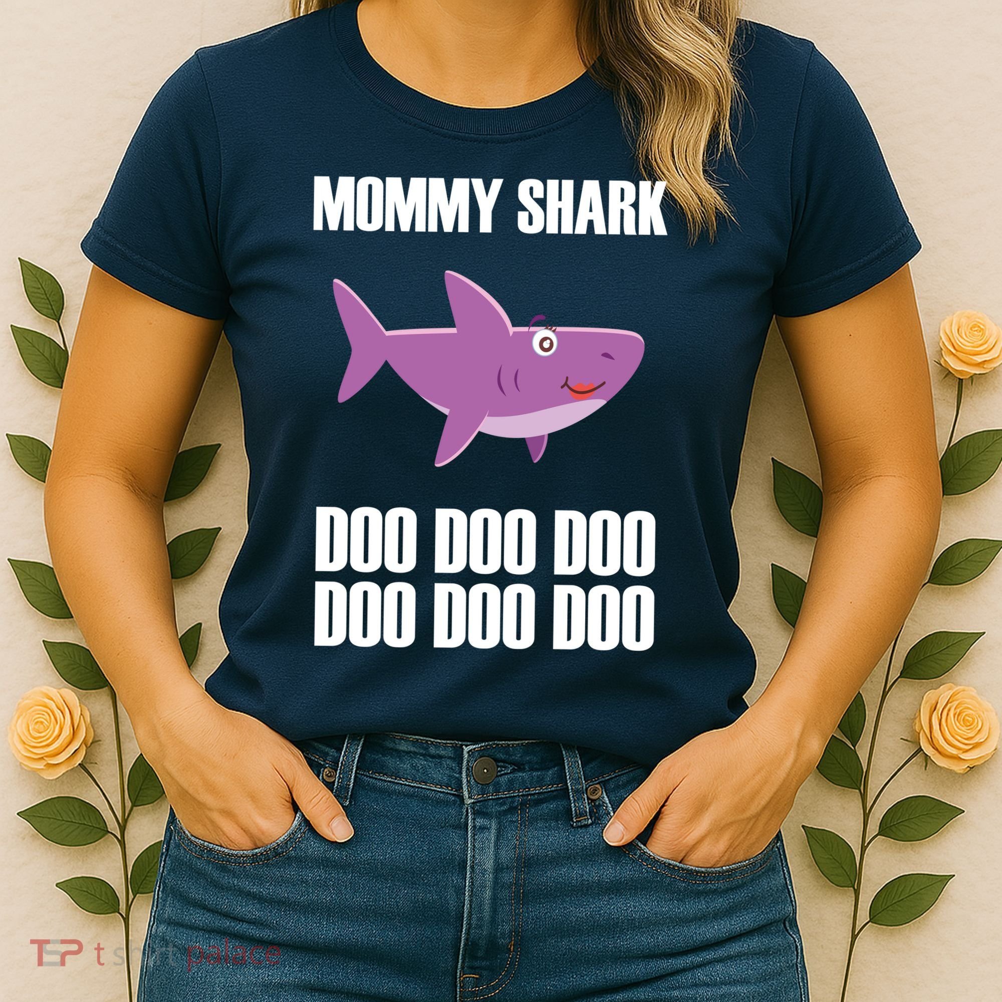 Mommy Shark Doo Women's T-Shirt