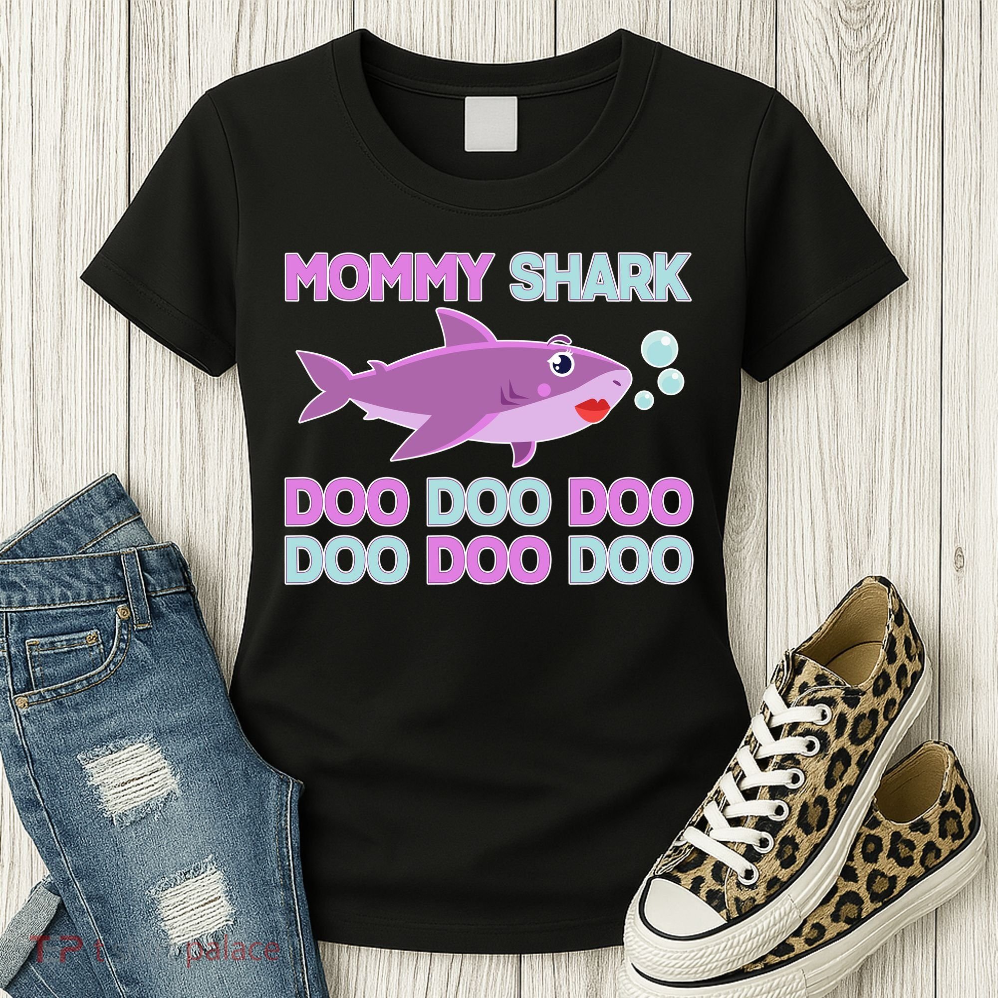 Mommy Shark Doo Doo Doo Women's T-Shirt