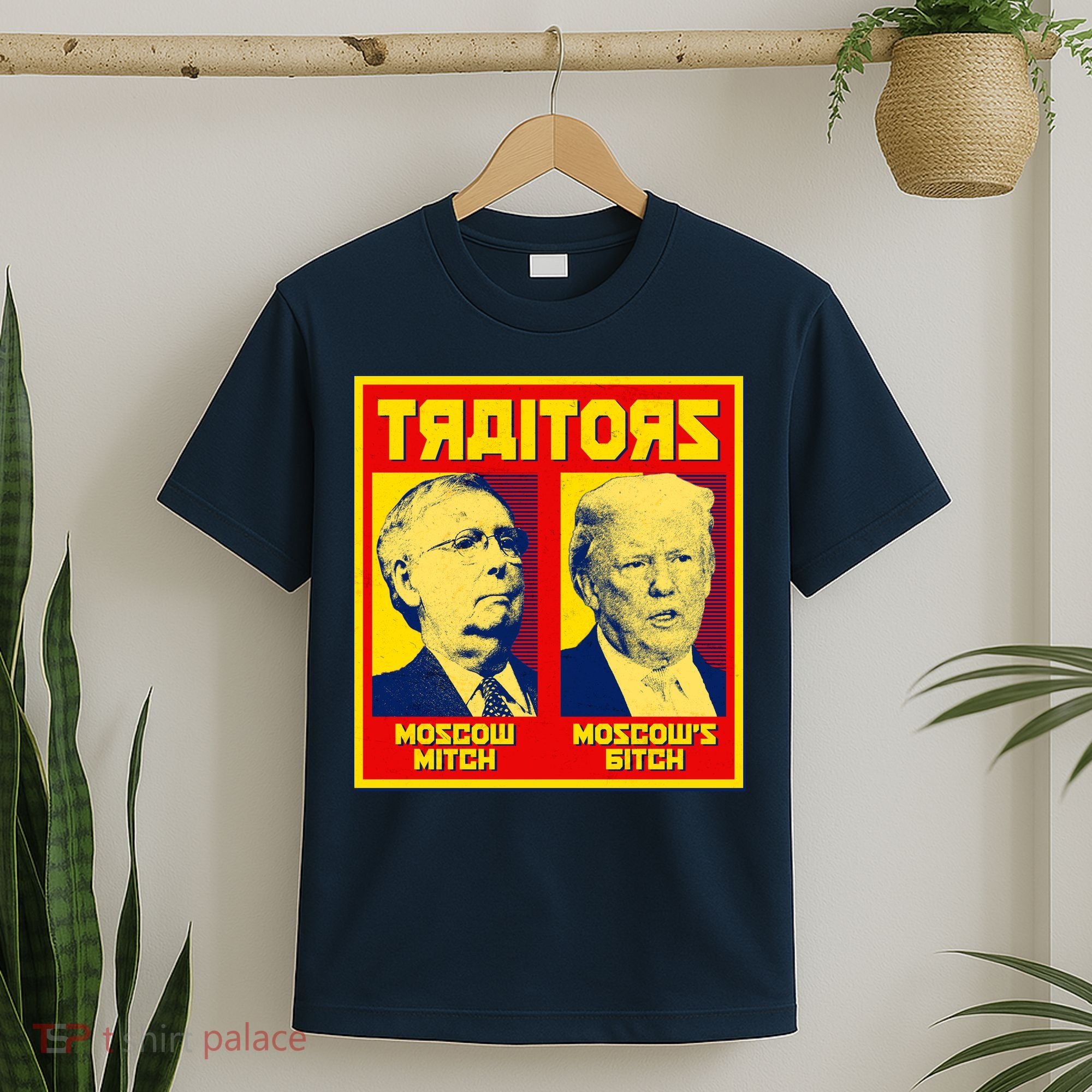 Moscow Mitch Moscow's Bitch Mitch Trump Traitors T-Shirt