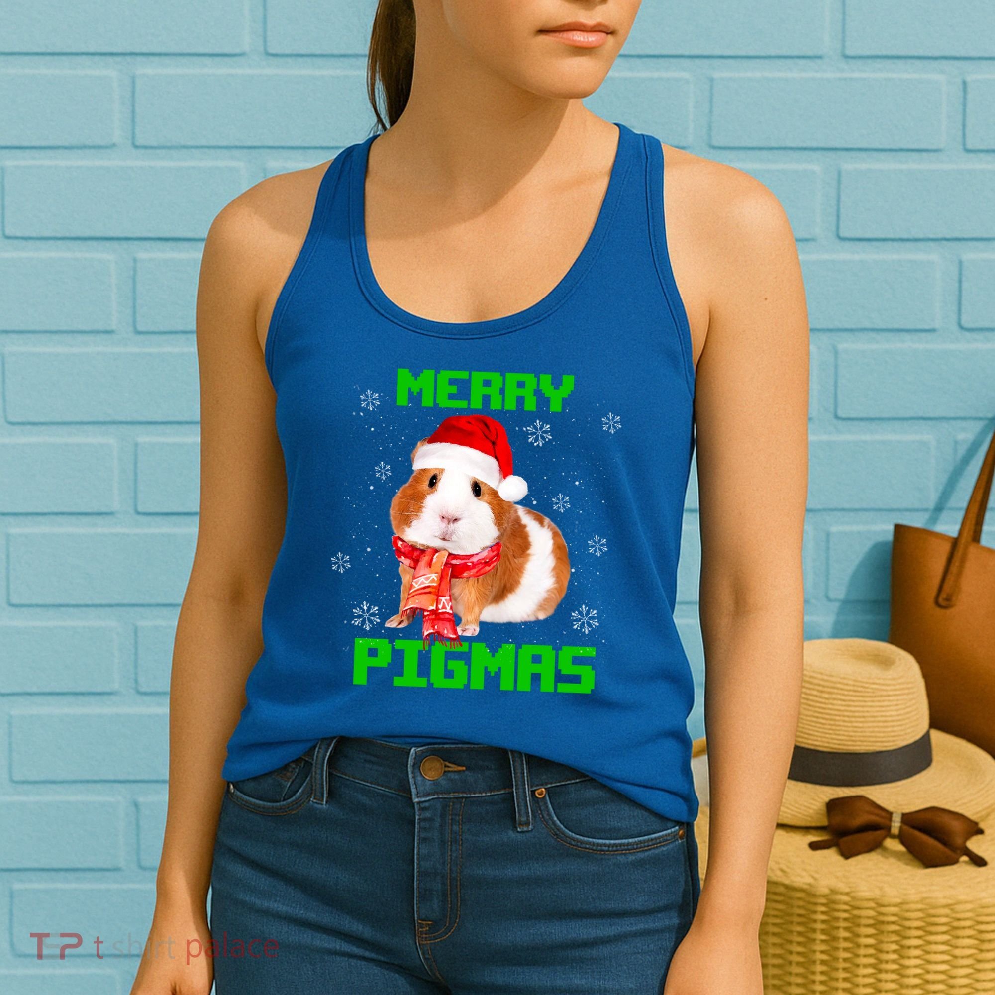 Merry Pigmas Christmas Guinea Pig Santa Hat Light In Snow Great Gift Women's Tank Top