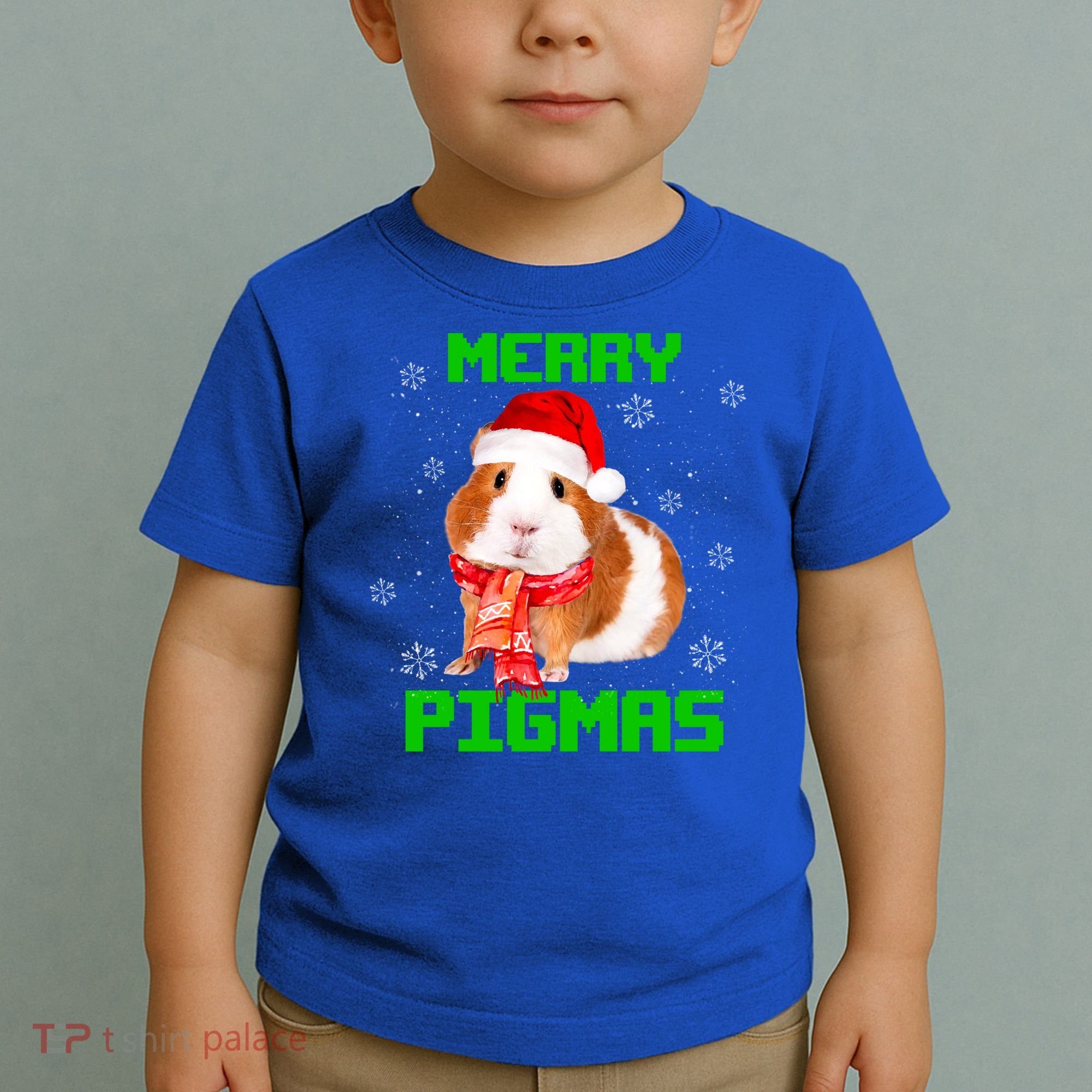 Merry Pigmas Christmas Guinea Pig Santa Hat Light In Snow Great Gift Toddler T-Shirt